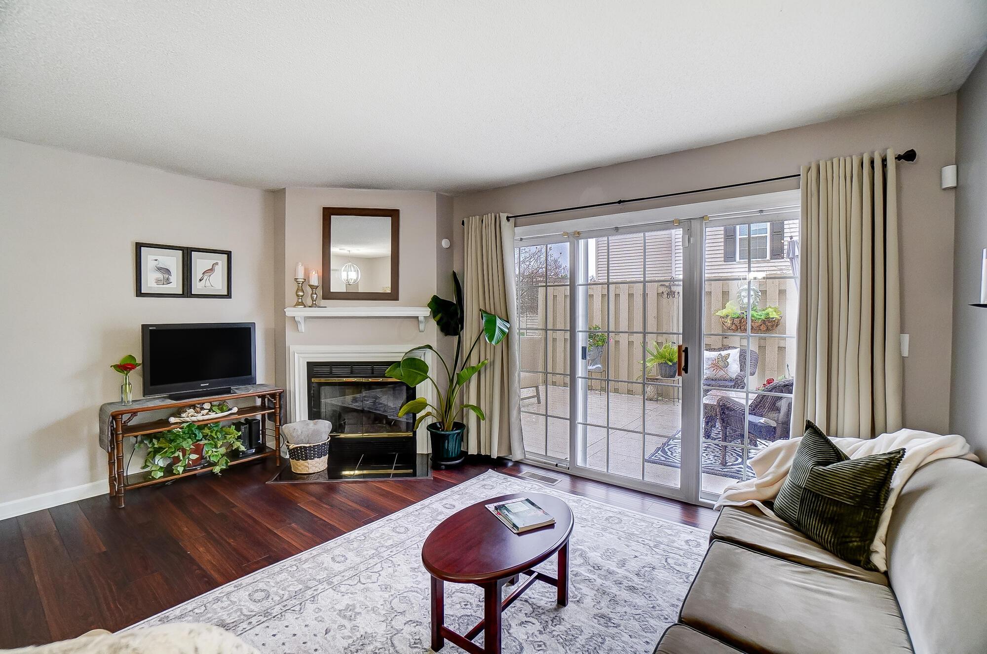 2401 Winona Drive, 87A