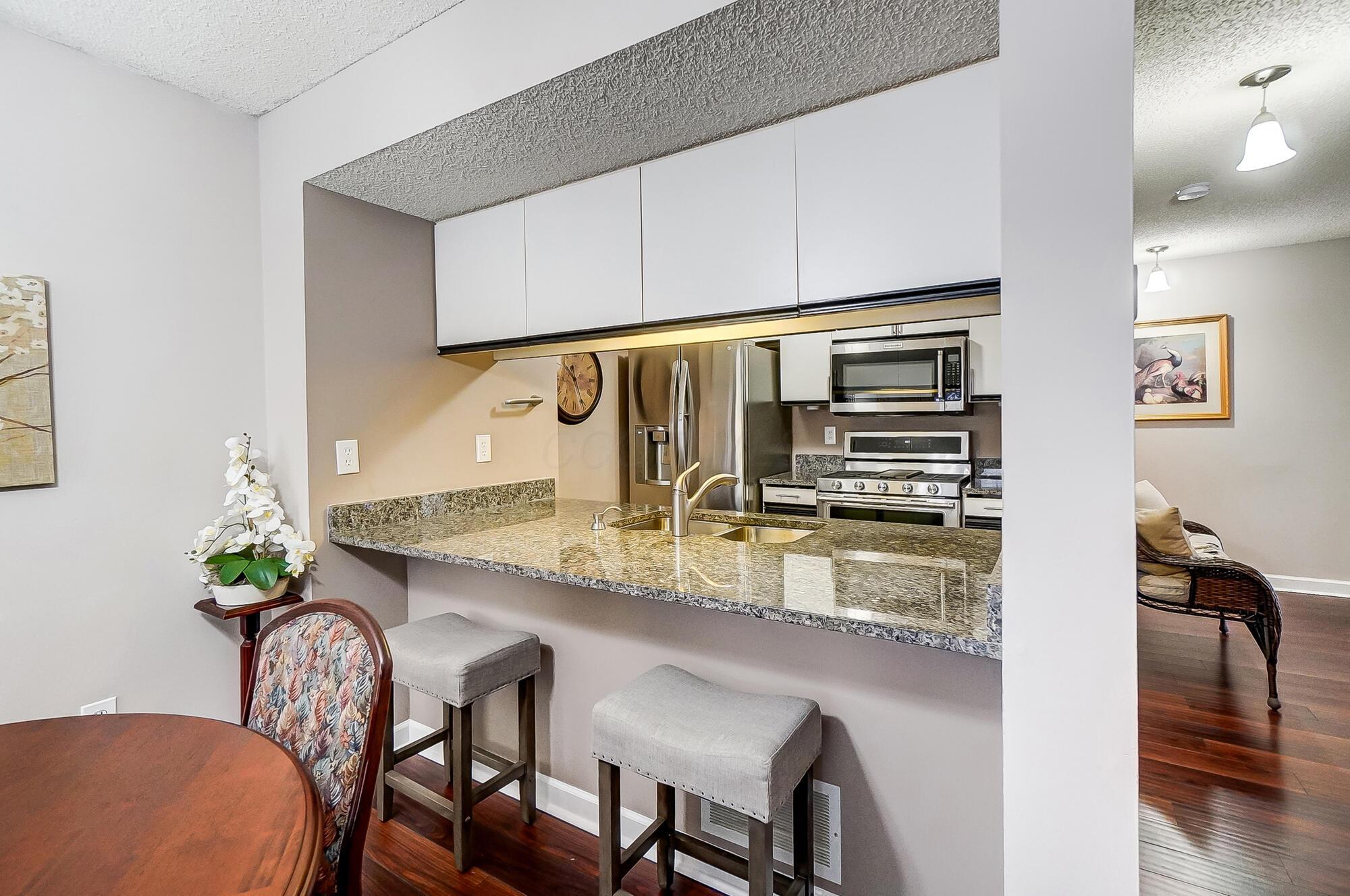 2401 Winona Drive, 87A