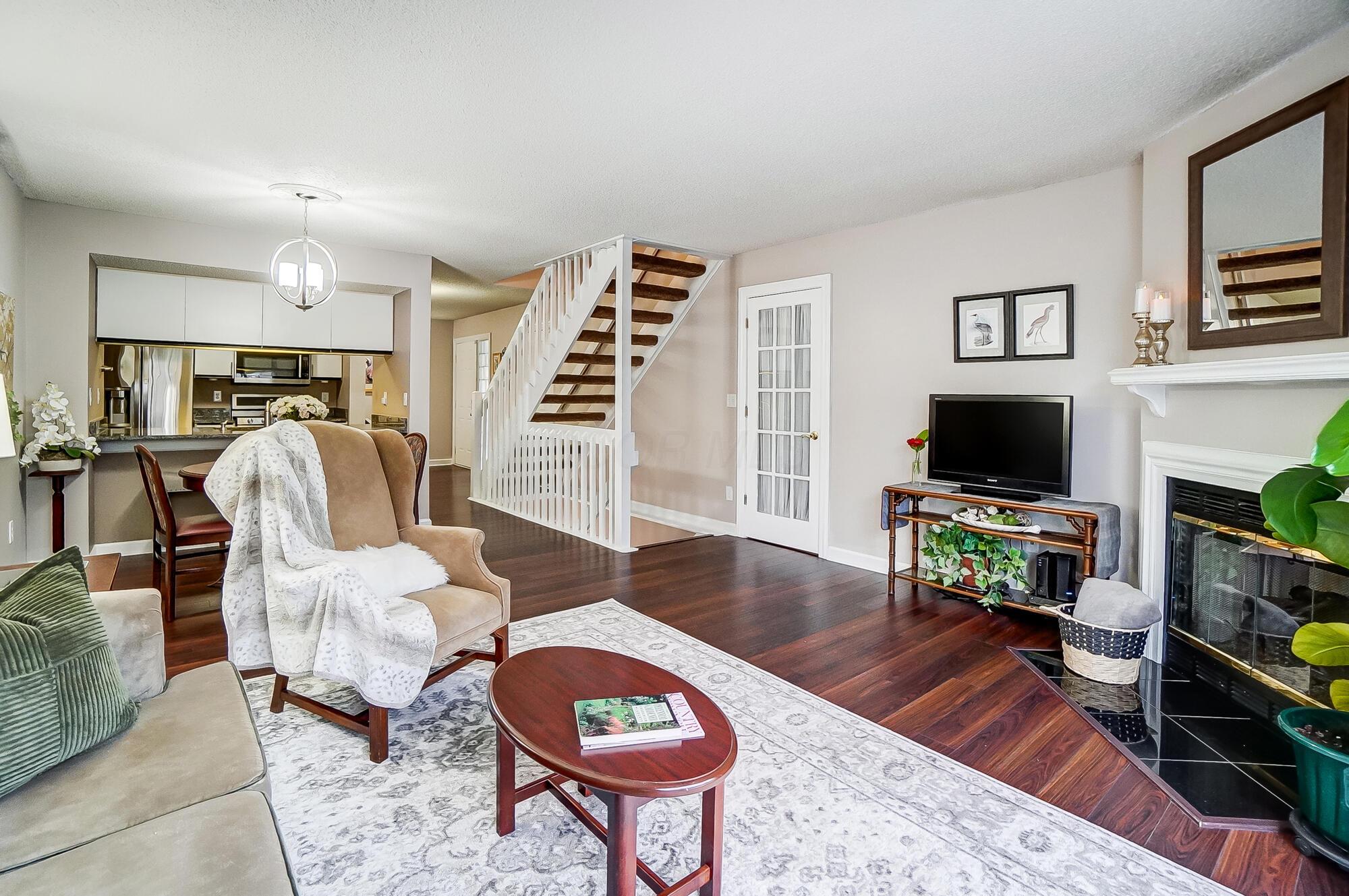 2401 Winona Drive, 87A