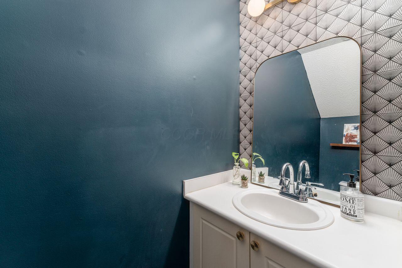 6705 Axtel Drive, 5C