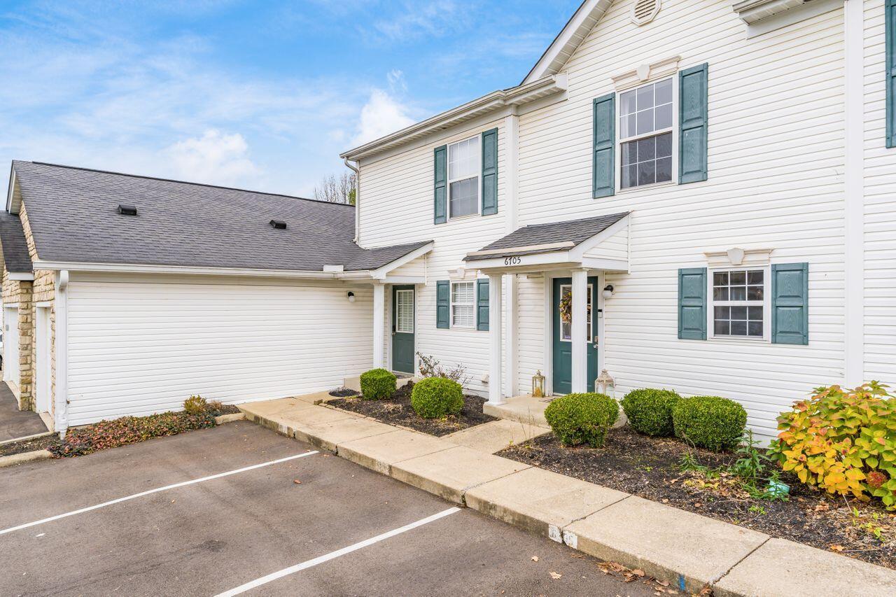 6705 Axtel Drive, 5C