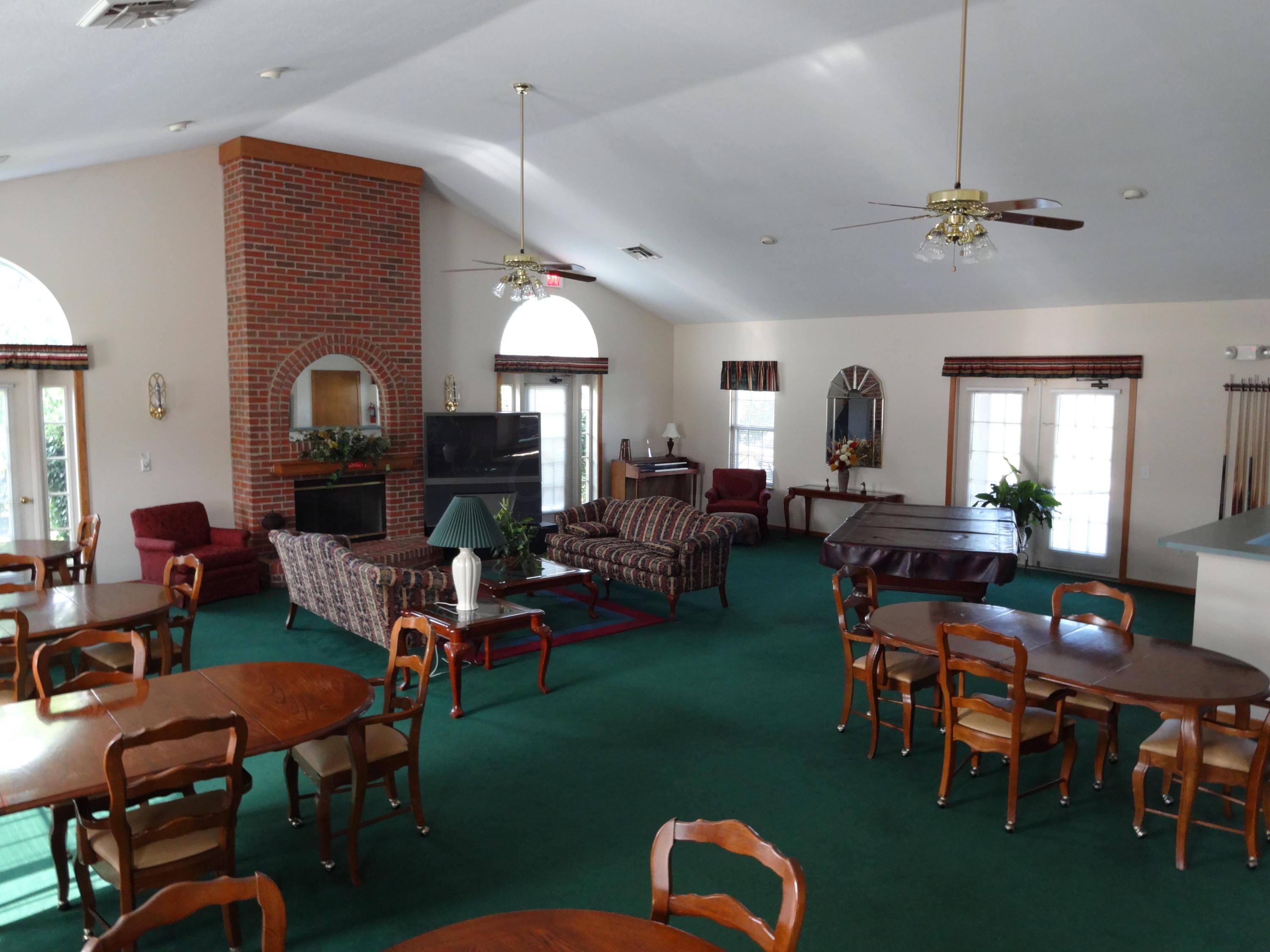 552 Dandy Brush Lane E, 5