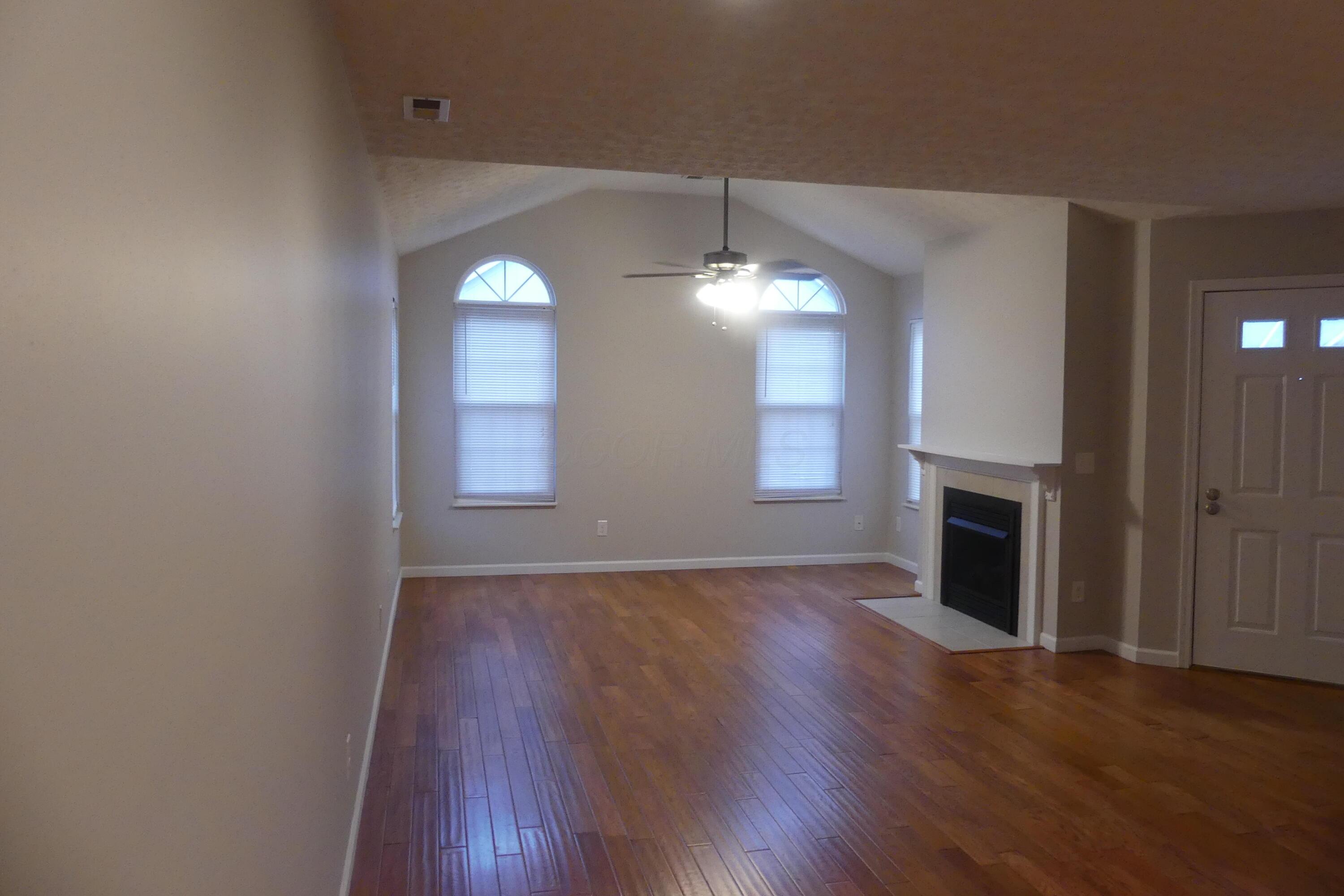 552 Dandy Brush Lane E, 5