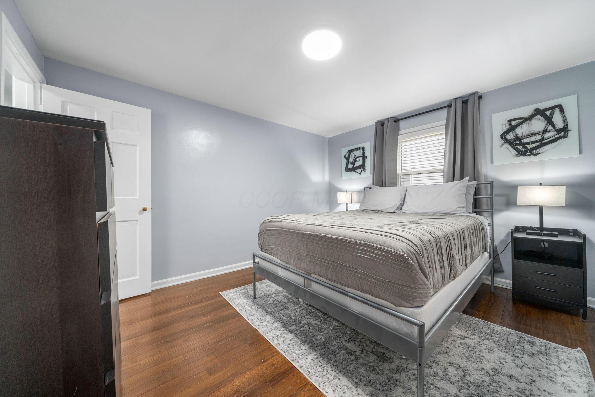 1884 Greenway Avenue S