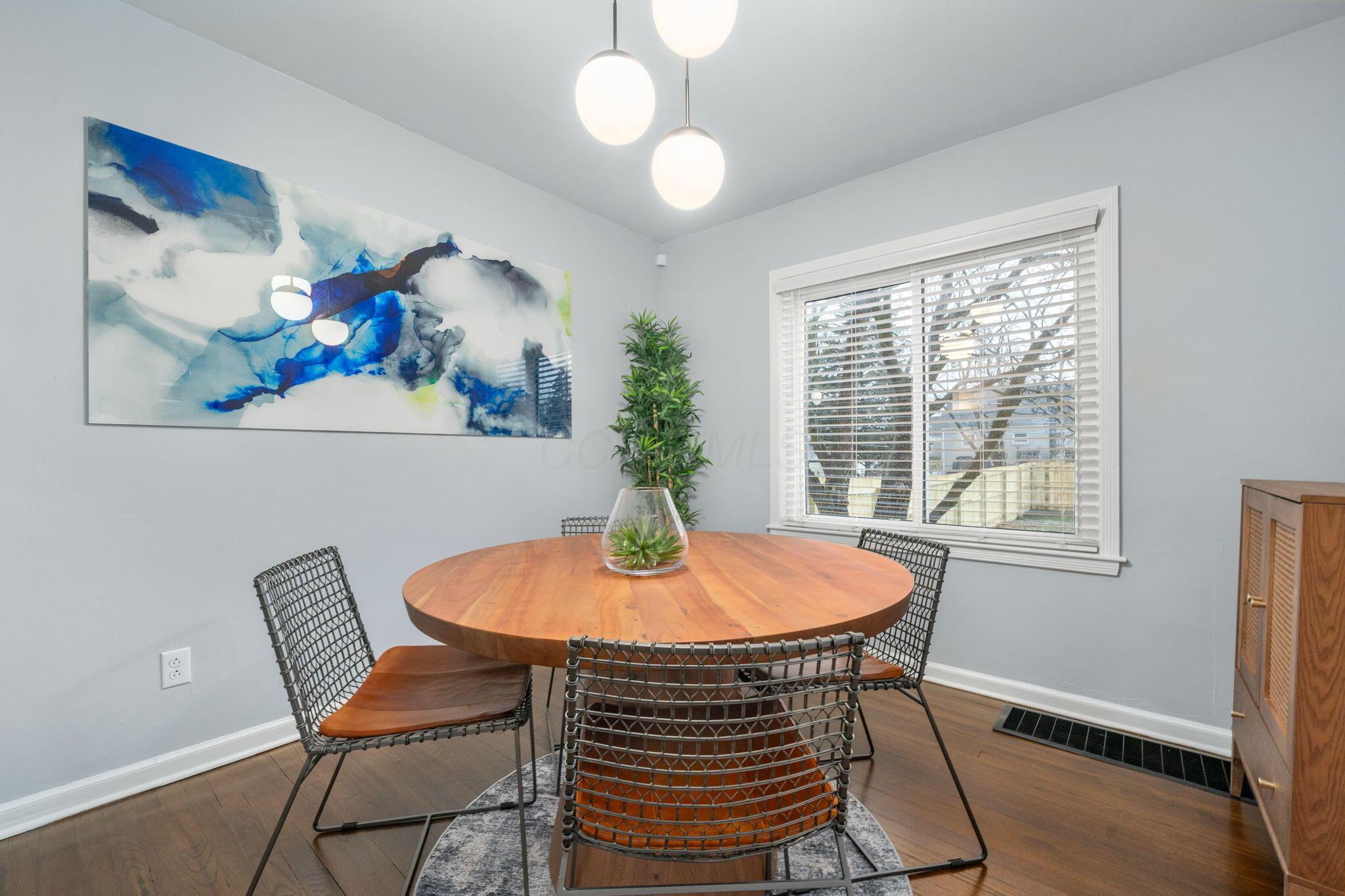 1884 Greenway Avenue S