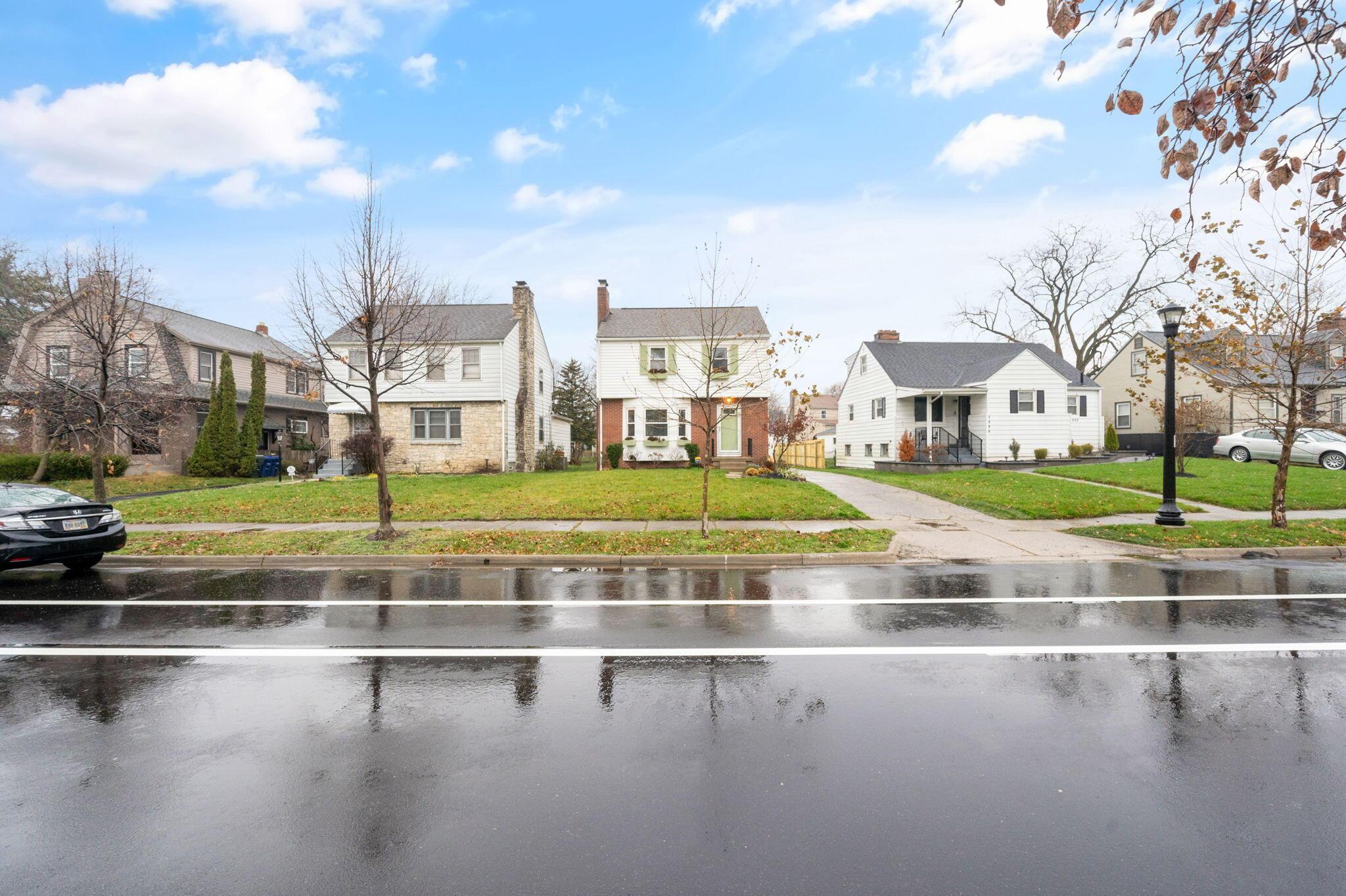 1884 Greenway Avenue S