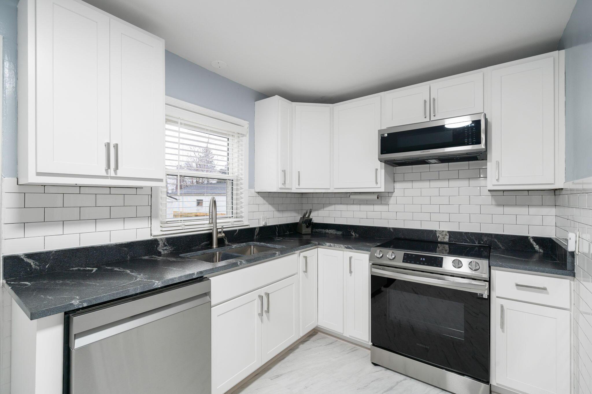 1884 Greenway Avenue S