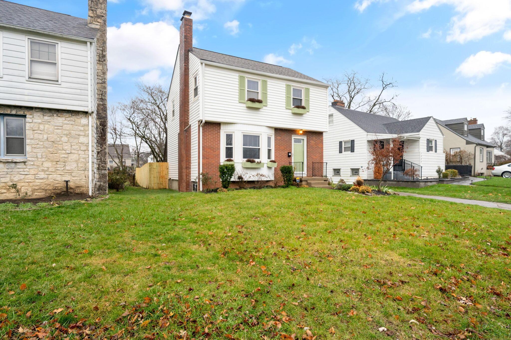 1884 Greenway Avenue S