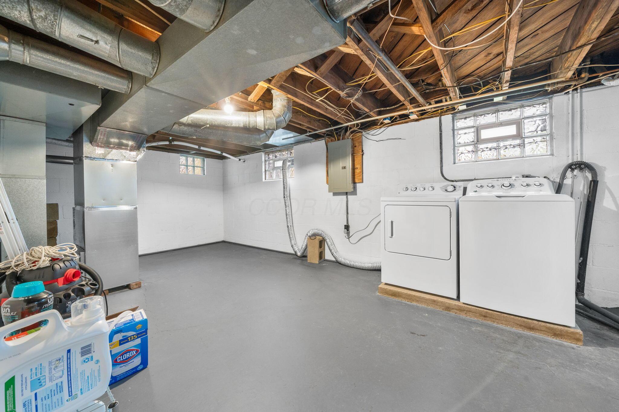 1884 Greenway Avenue S