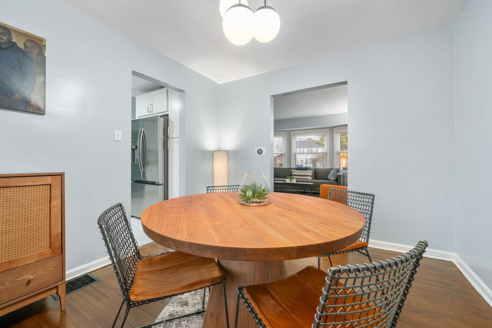 1884 Greenway Avenue S