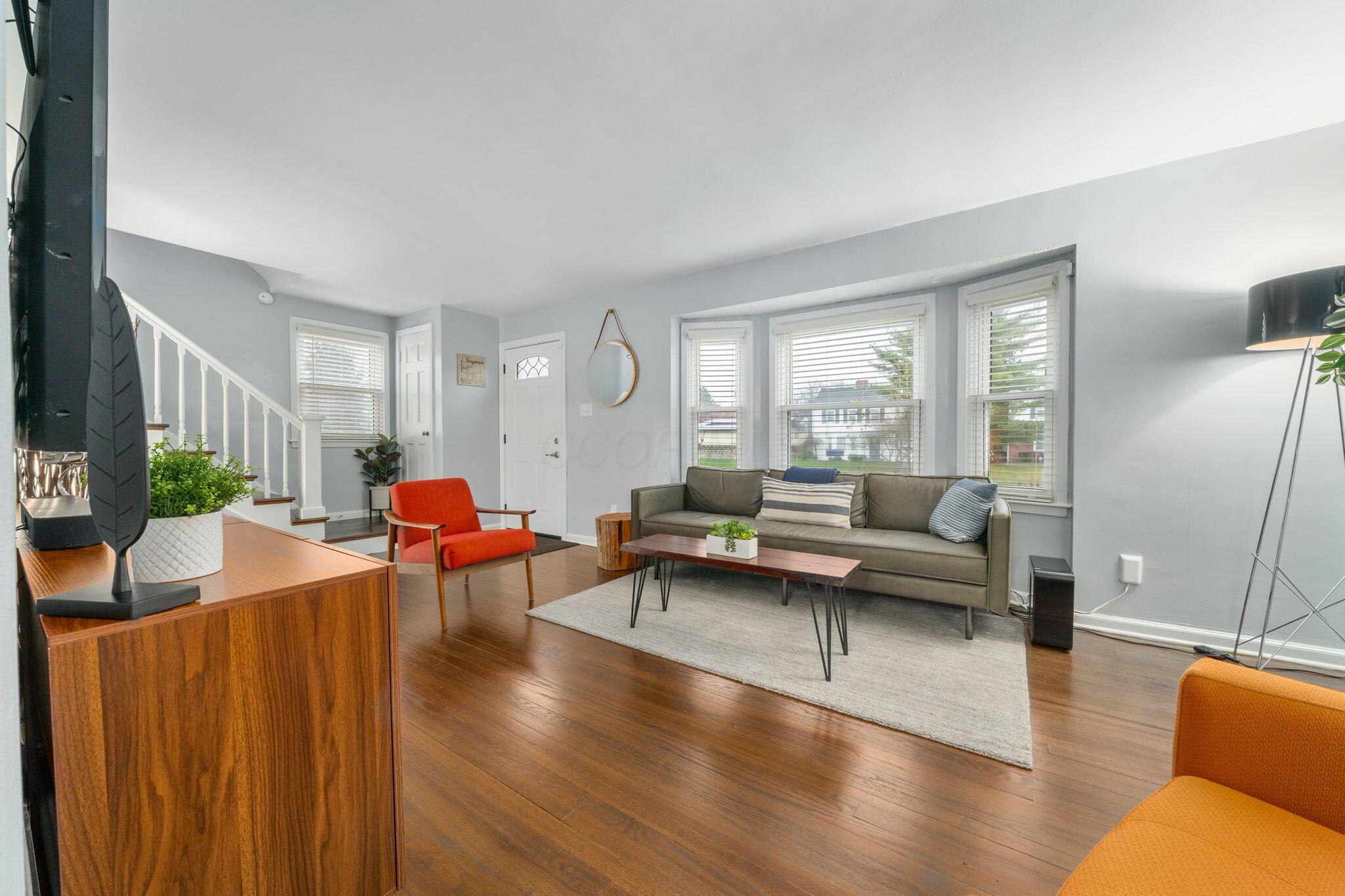 1884 Greenway Avenue S