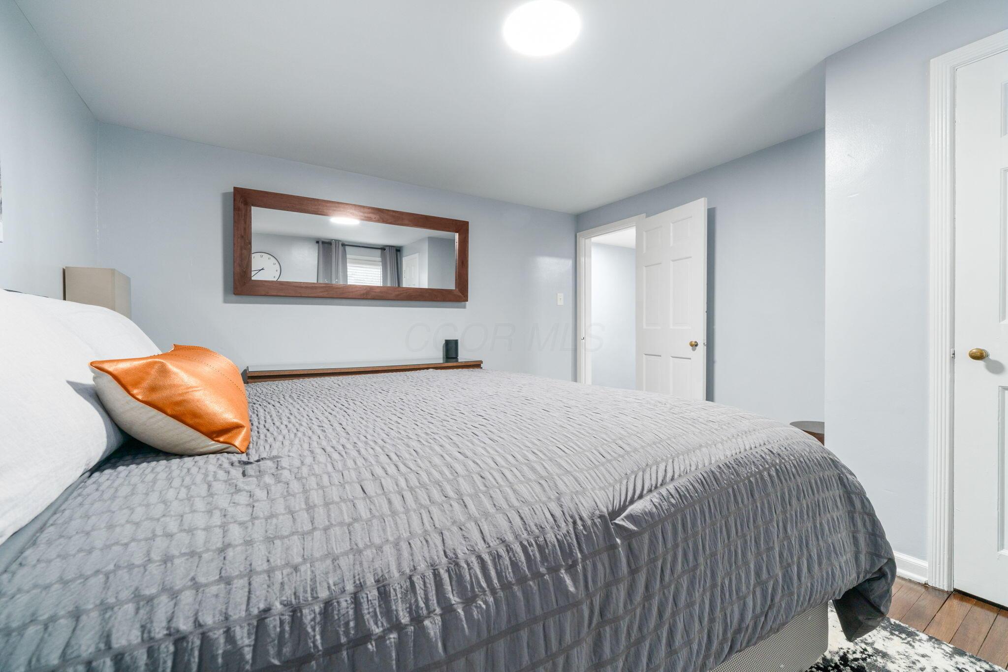 1884 Greenway Avenue S