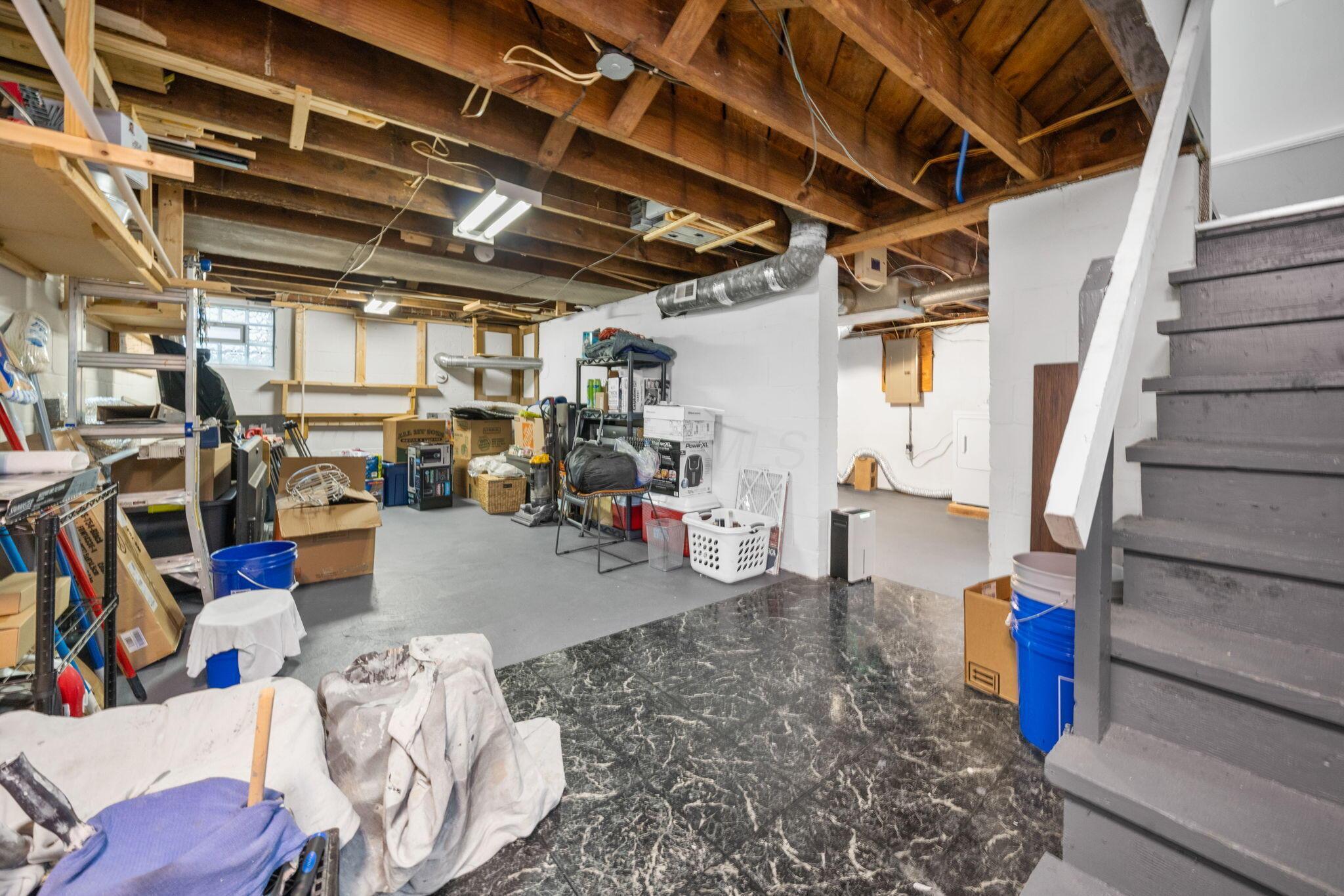 1884 Greenway Avenue S