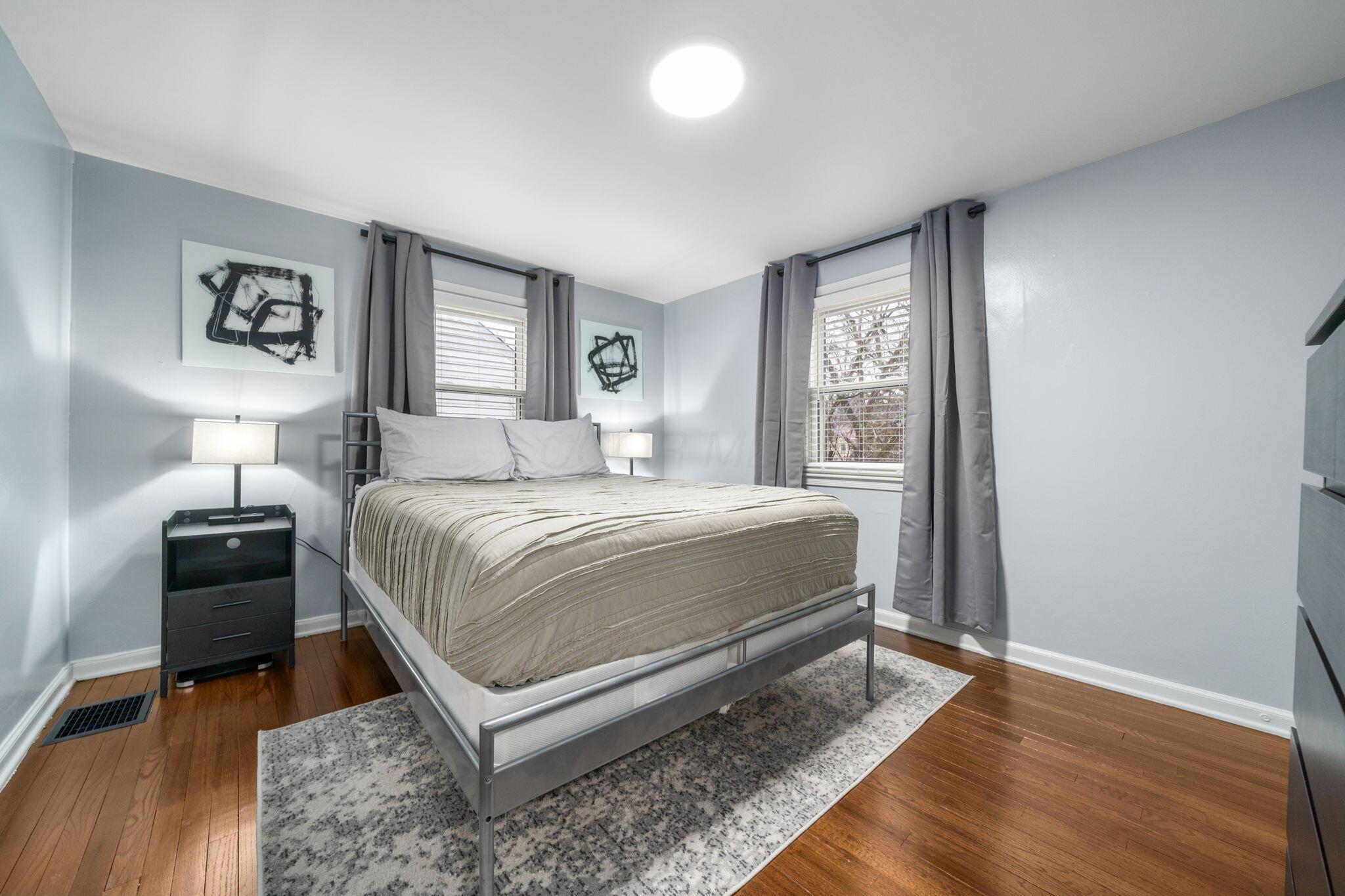 1884 Greenway Avenue S