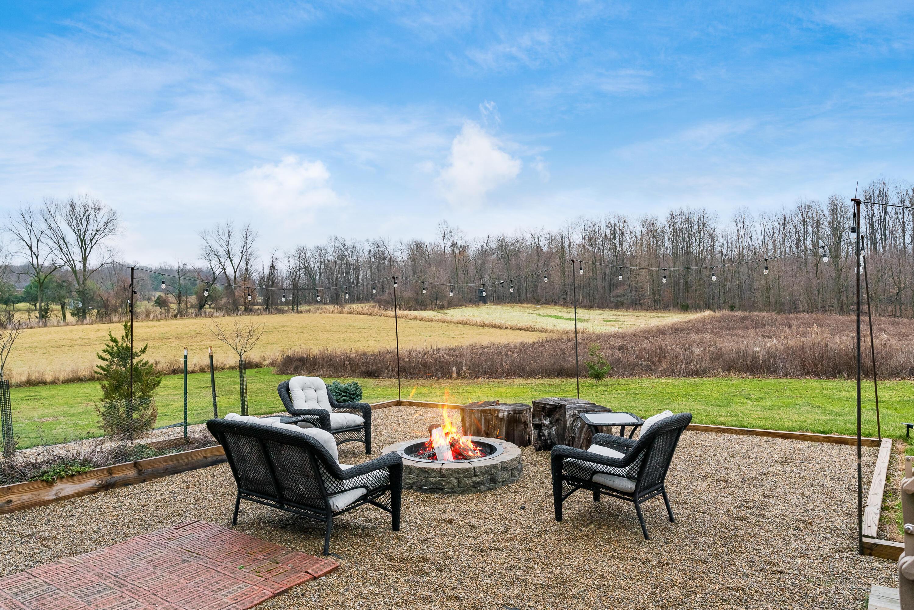 4085 County Road 98