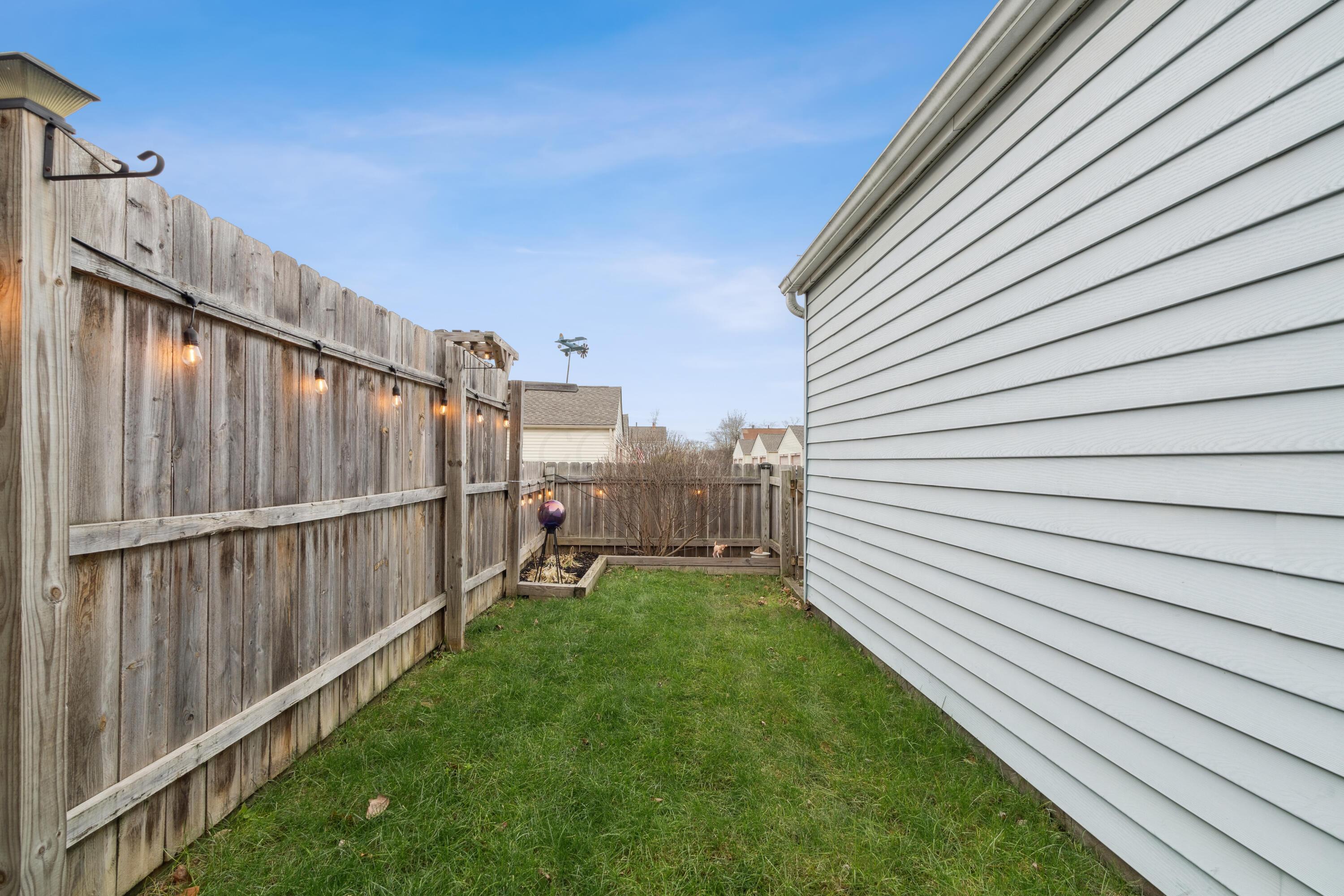 281 Cross Country Drive S, C