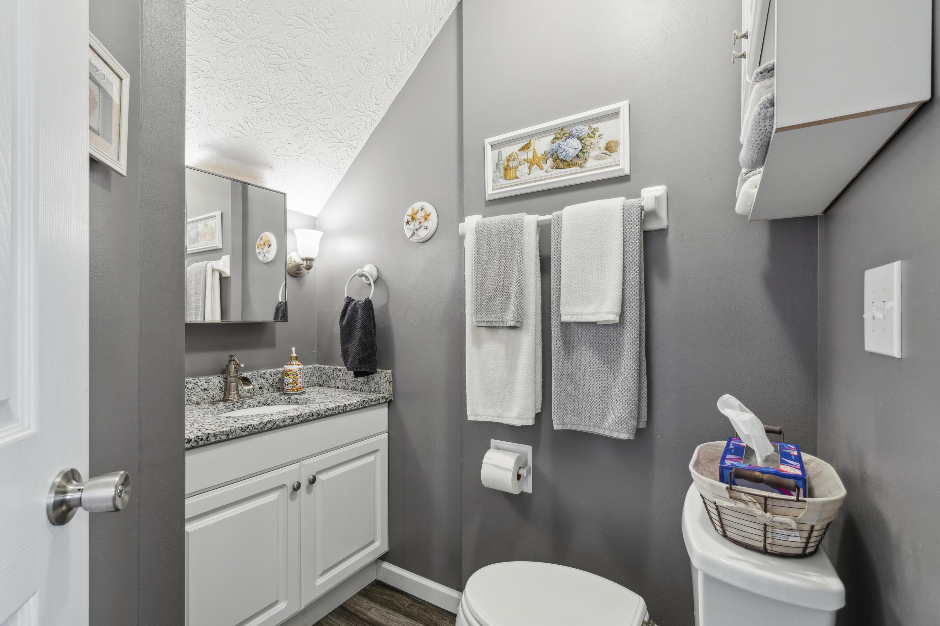 281 Cross Country Drive S, C