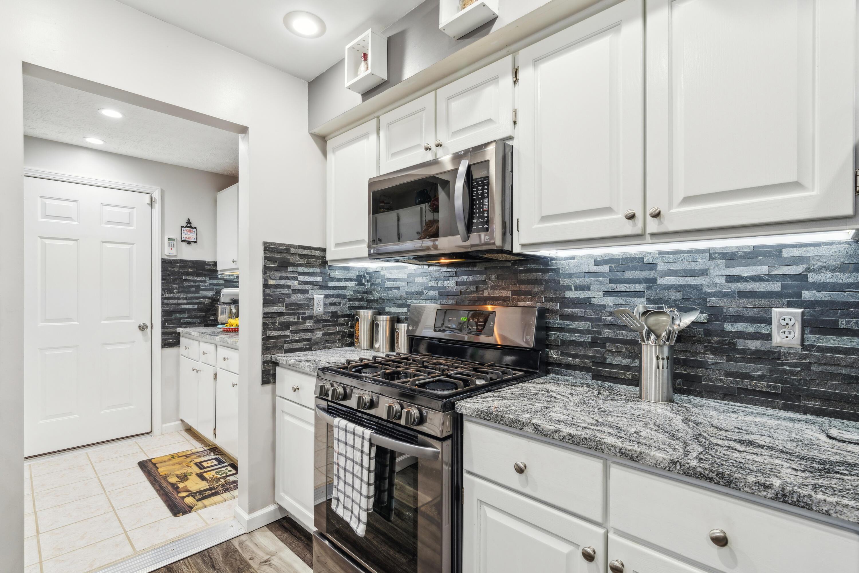 281 Cross Country Drive S, C