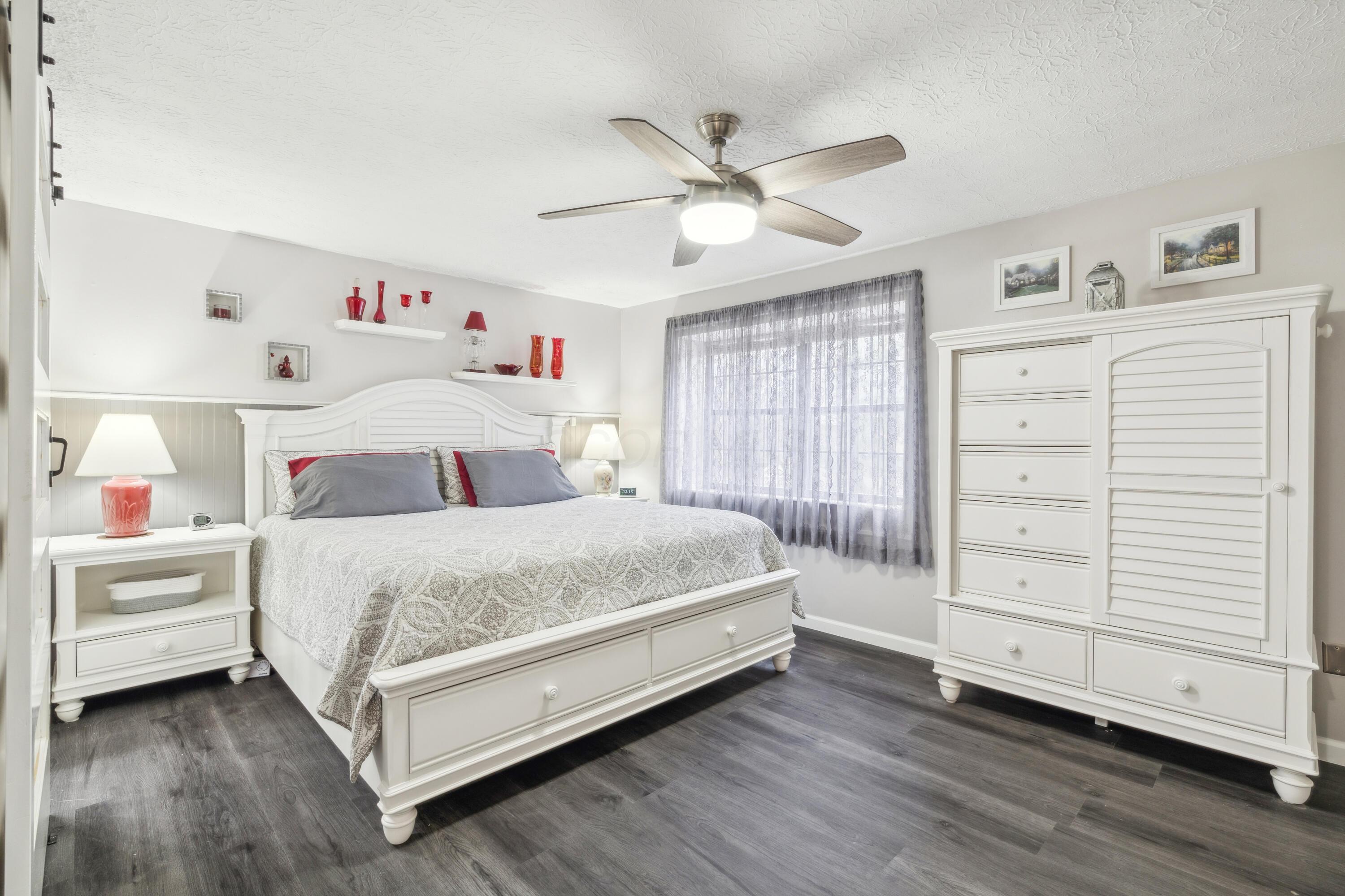 281 Cross Country Drive S, C