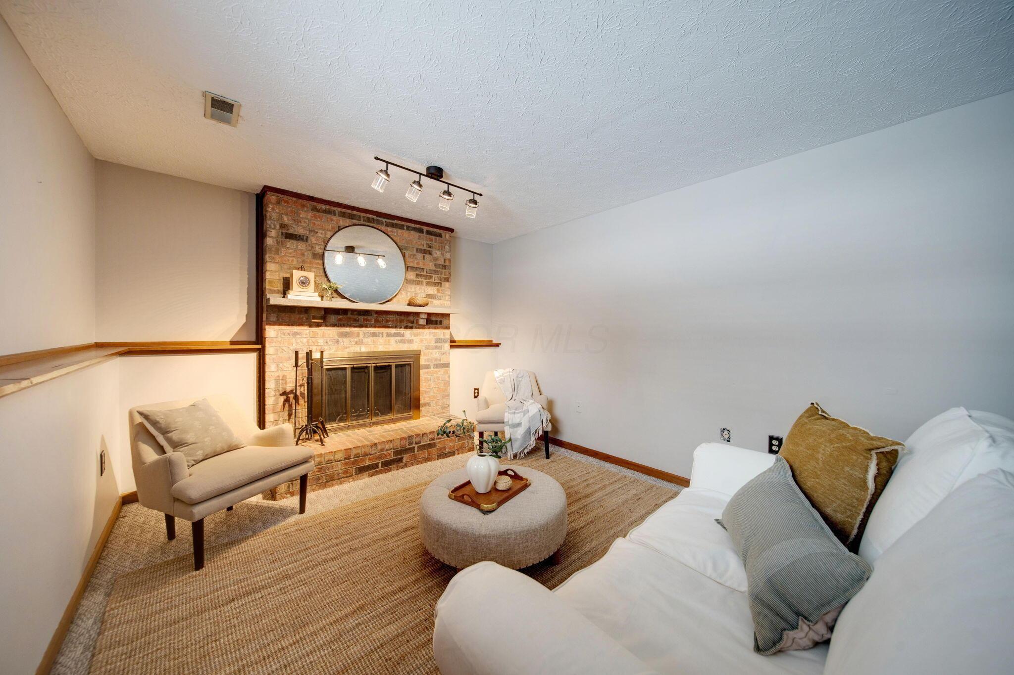 8393 Seabright Drive