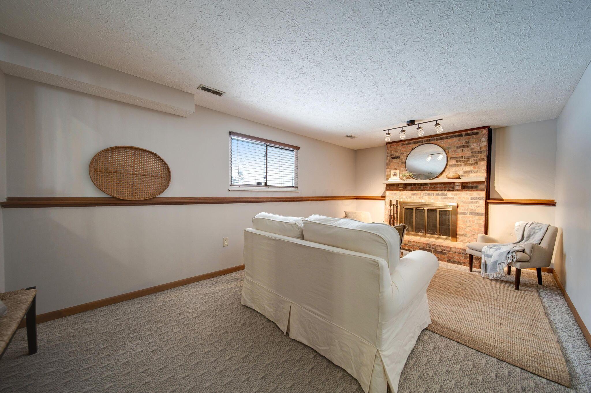 8393 Seabright Drive