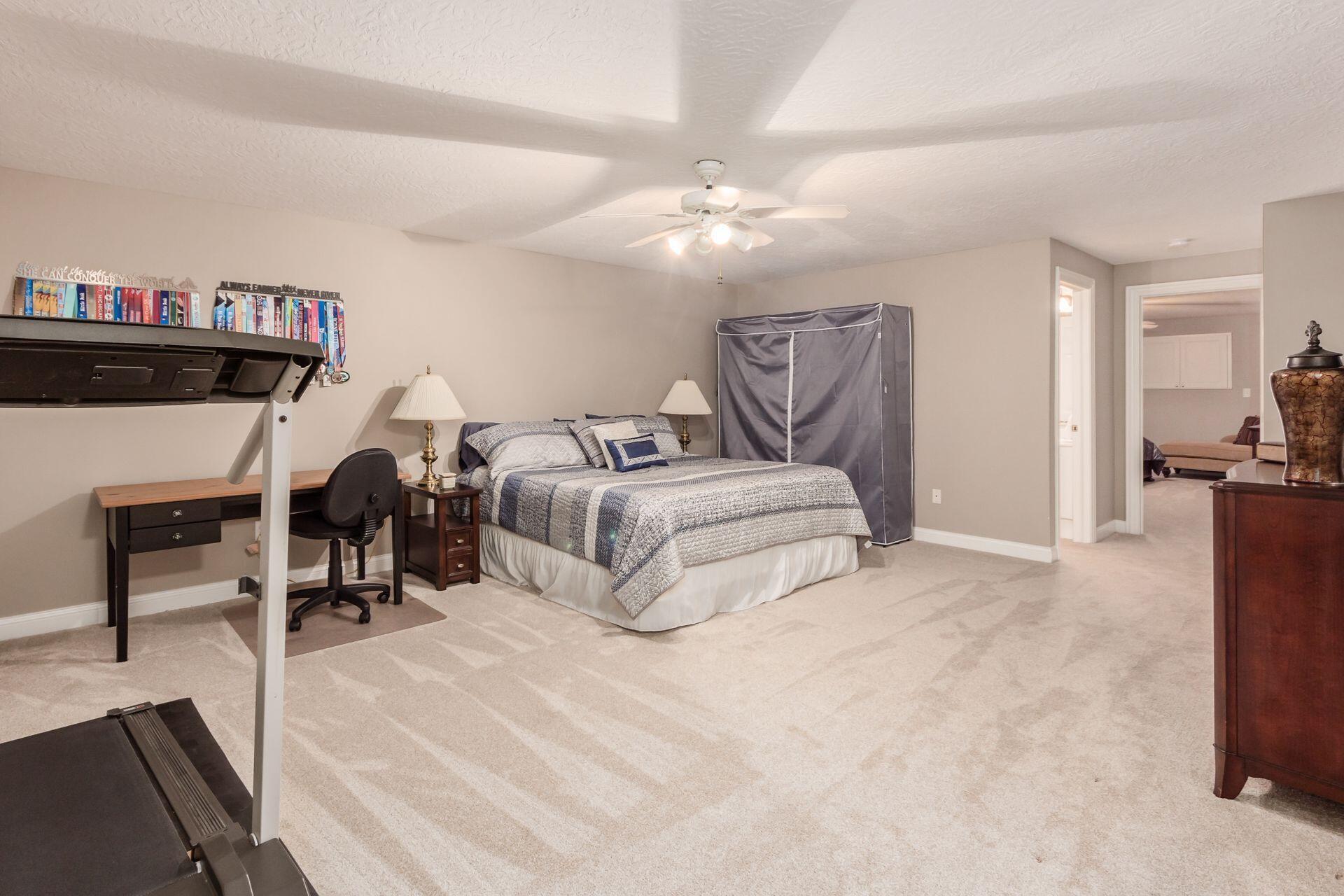 7943 Linksview Circle