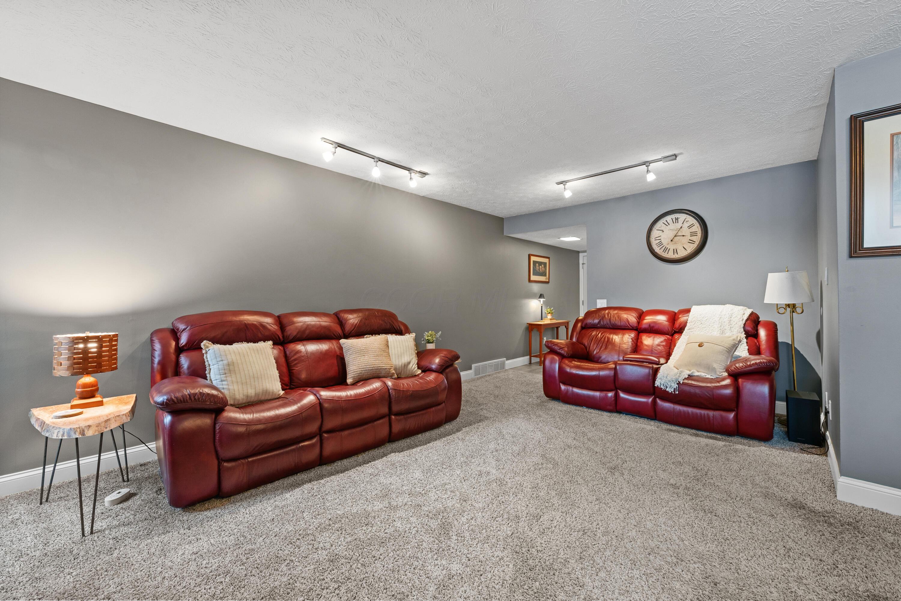 5031 Chuckleberry Lane, 3