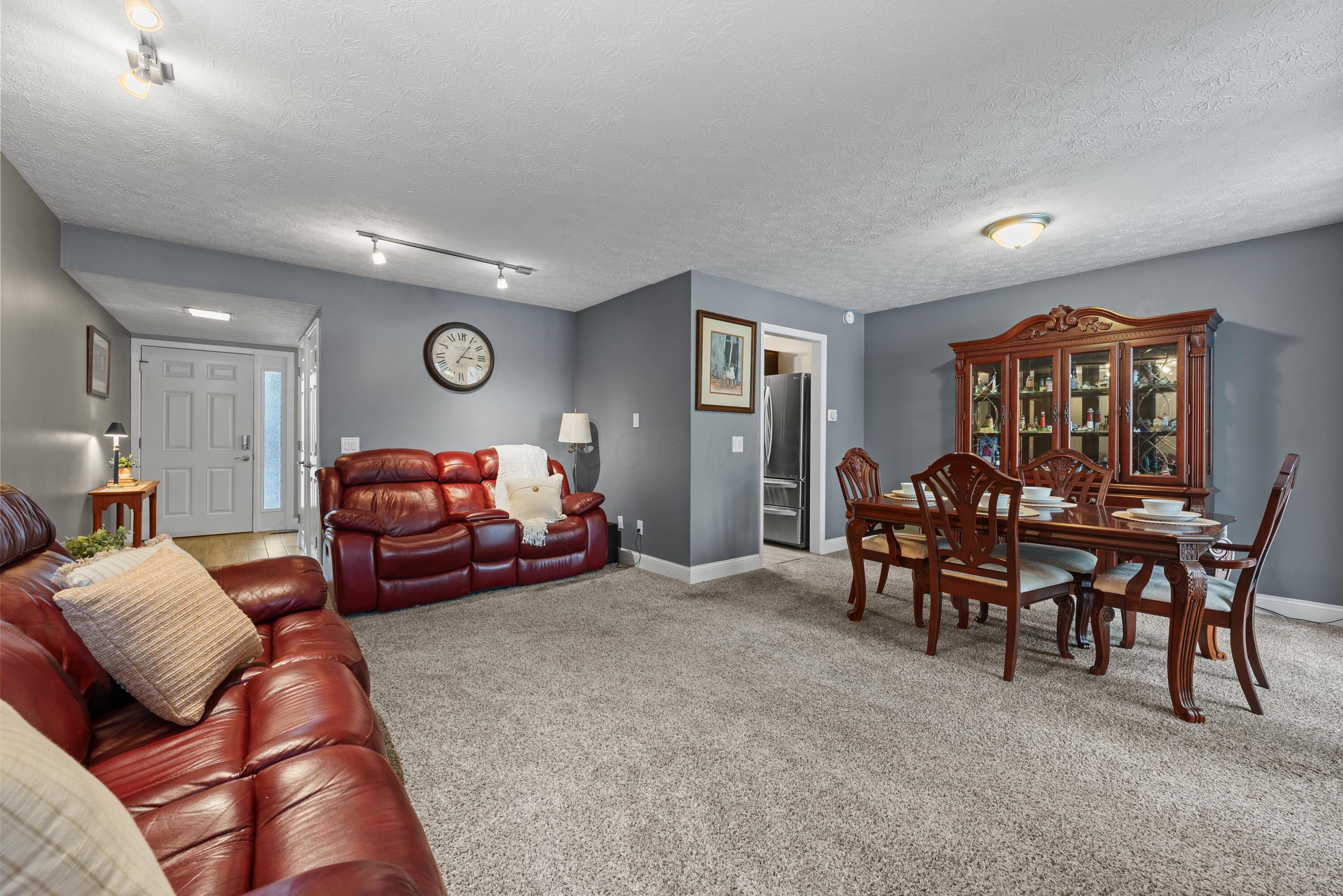 5031 Chuckleberry Lane, 3