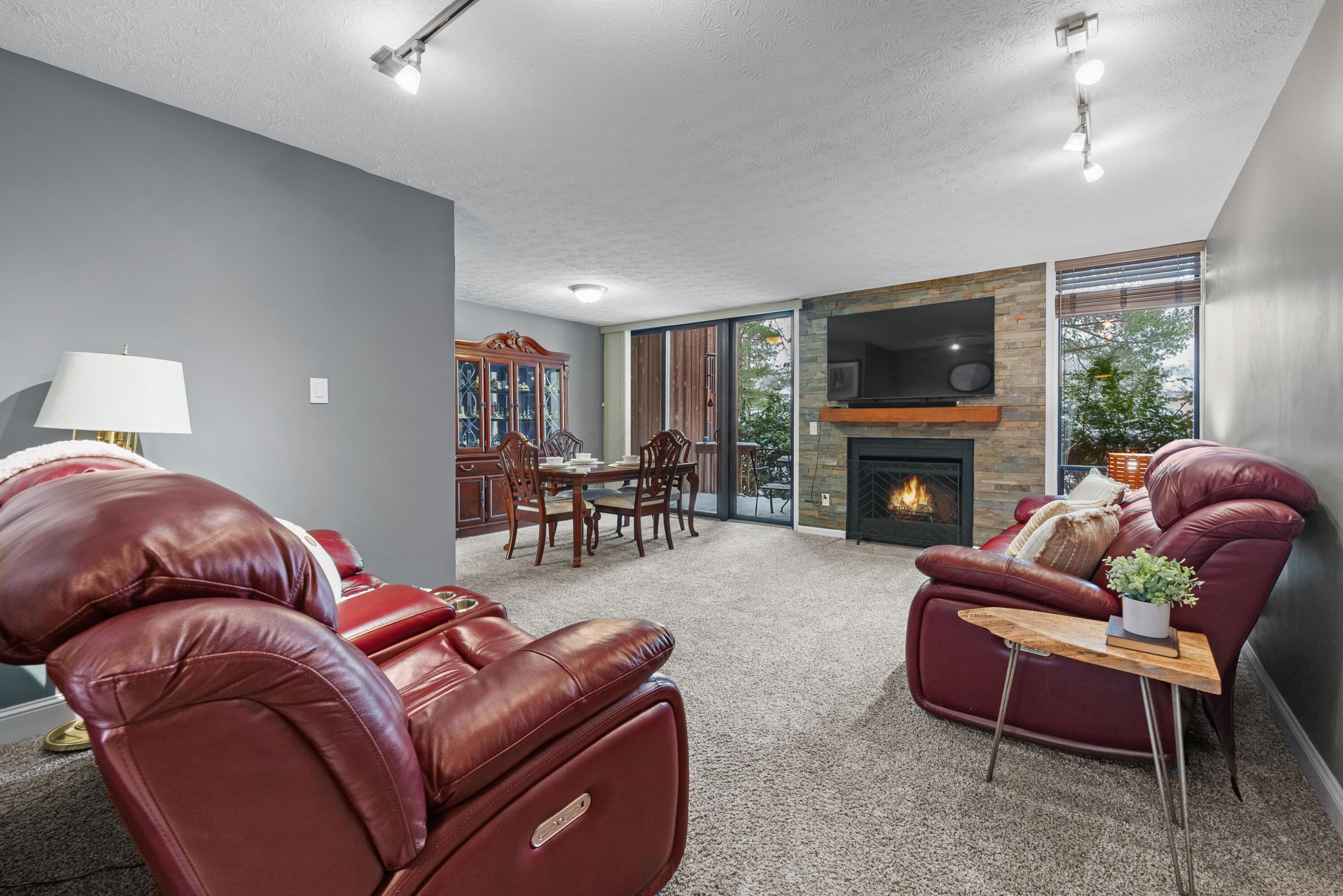 5031 Chuckleberry Lane, 3