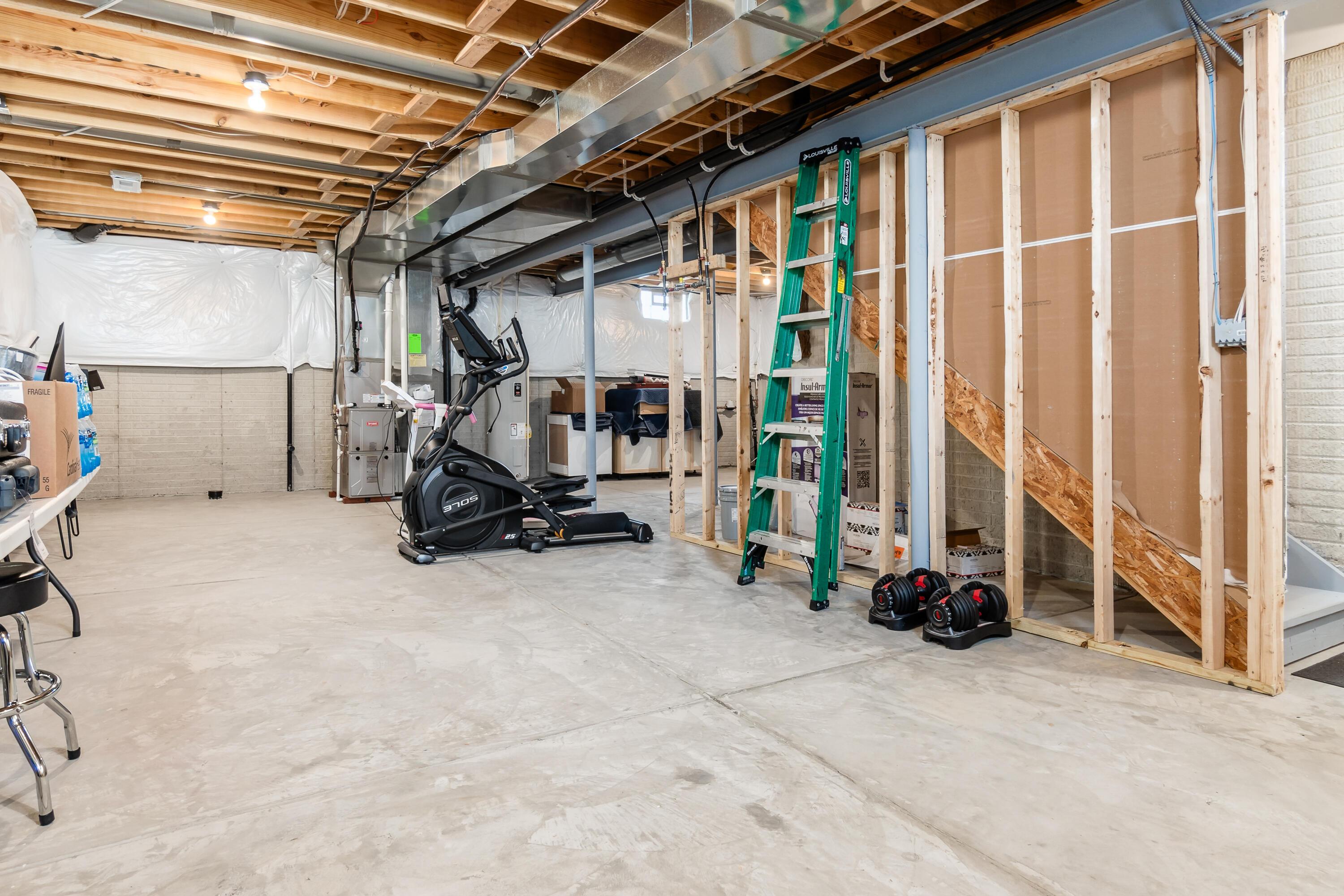 8043 Marilyn Road