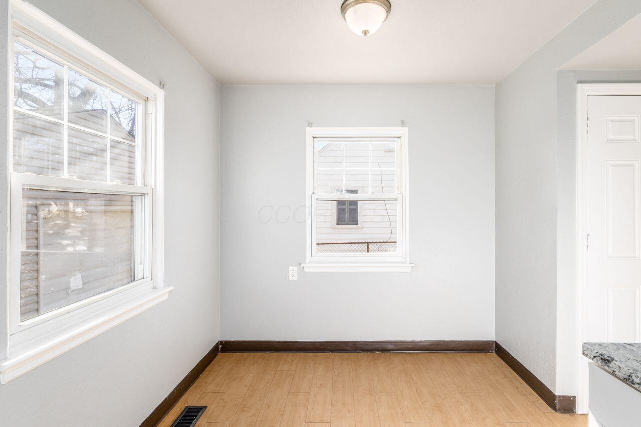 3164 Hamilton Avenue