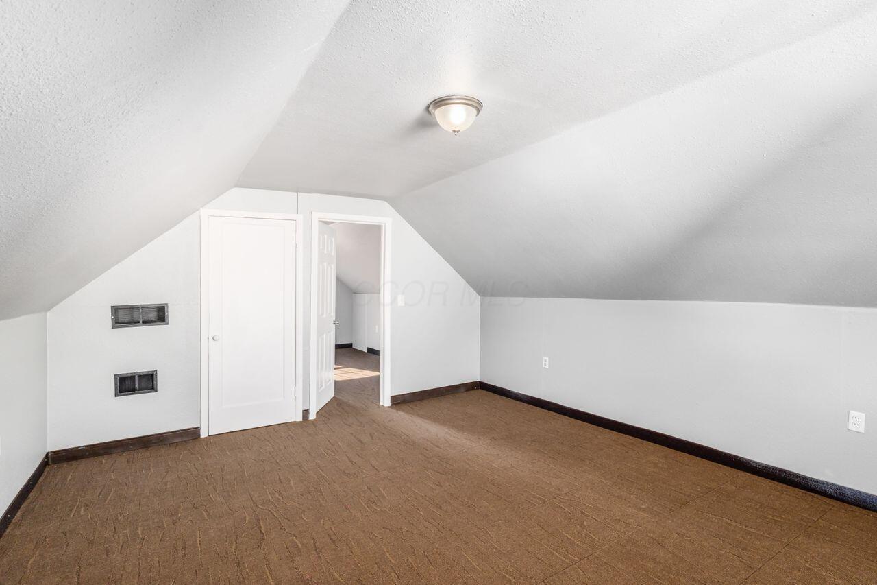 3164 Hamilton Avenue