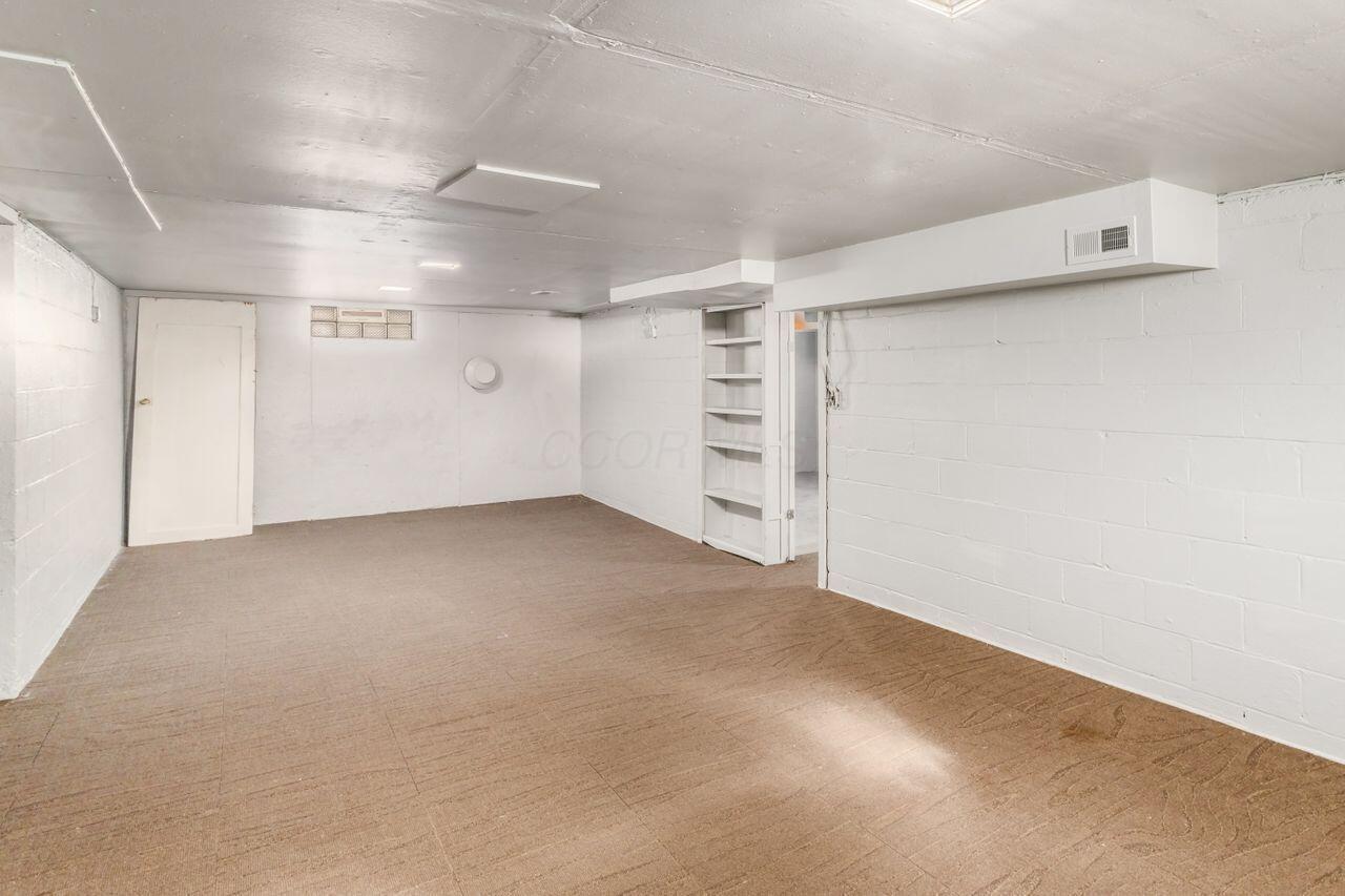 3164 Hamilton Avenue