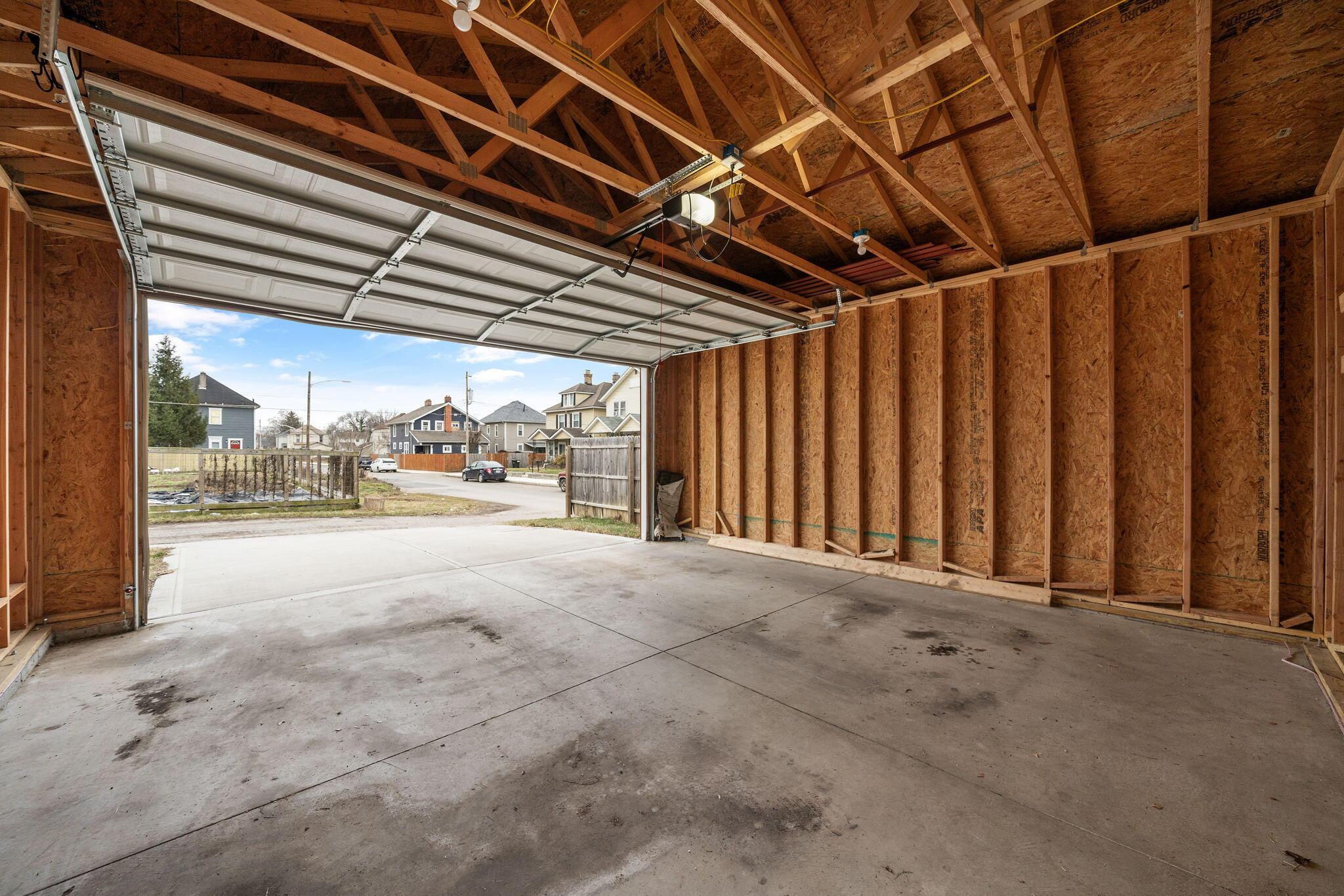 557 E Mithoff Street