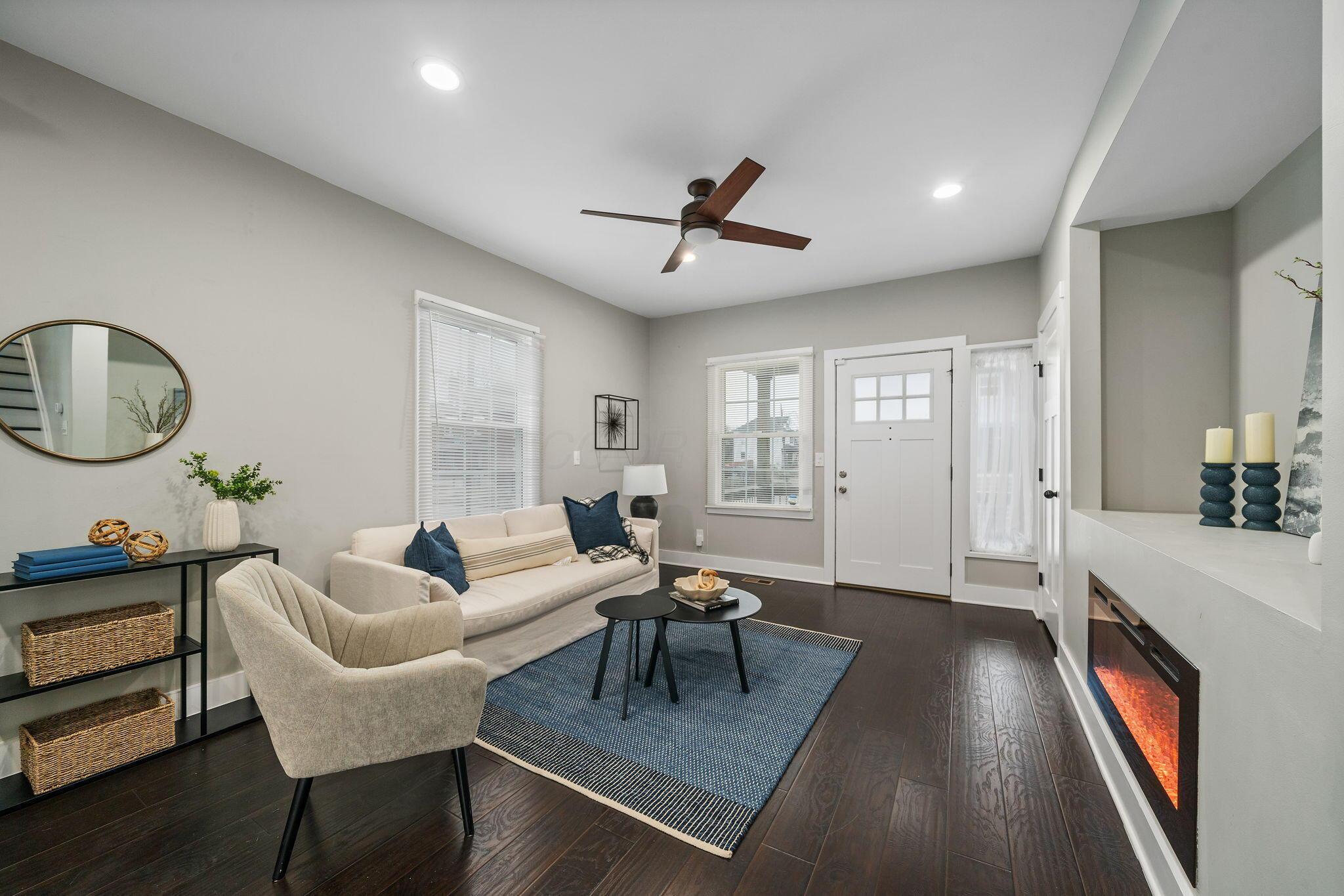 557 E Mithoff Street