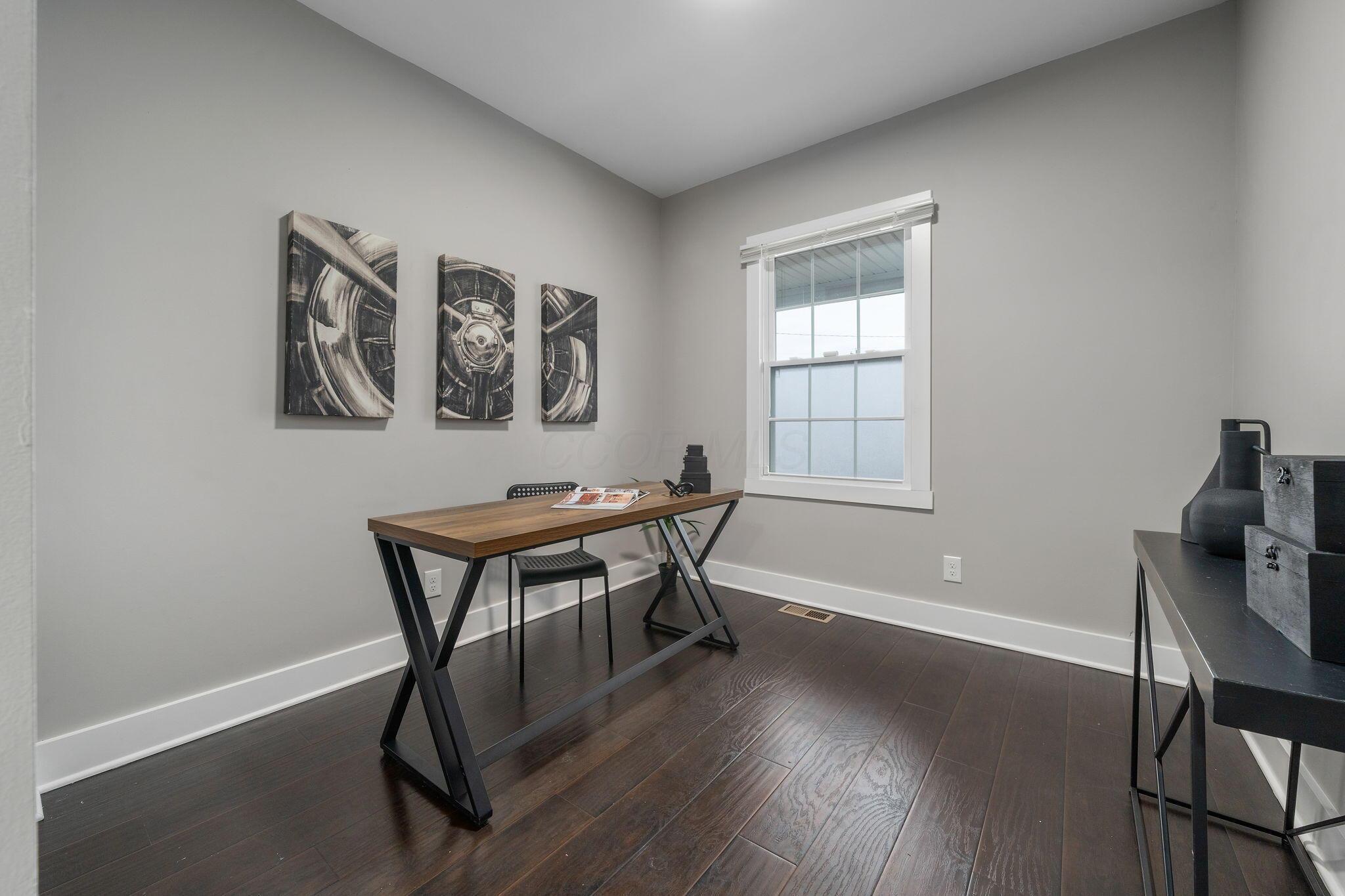 557 E Mithoff Street