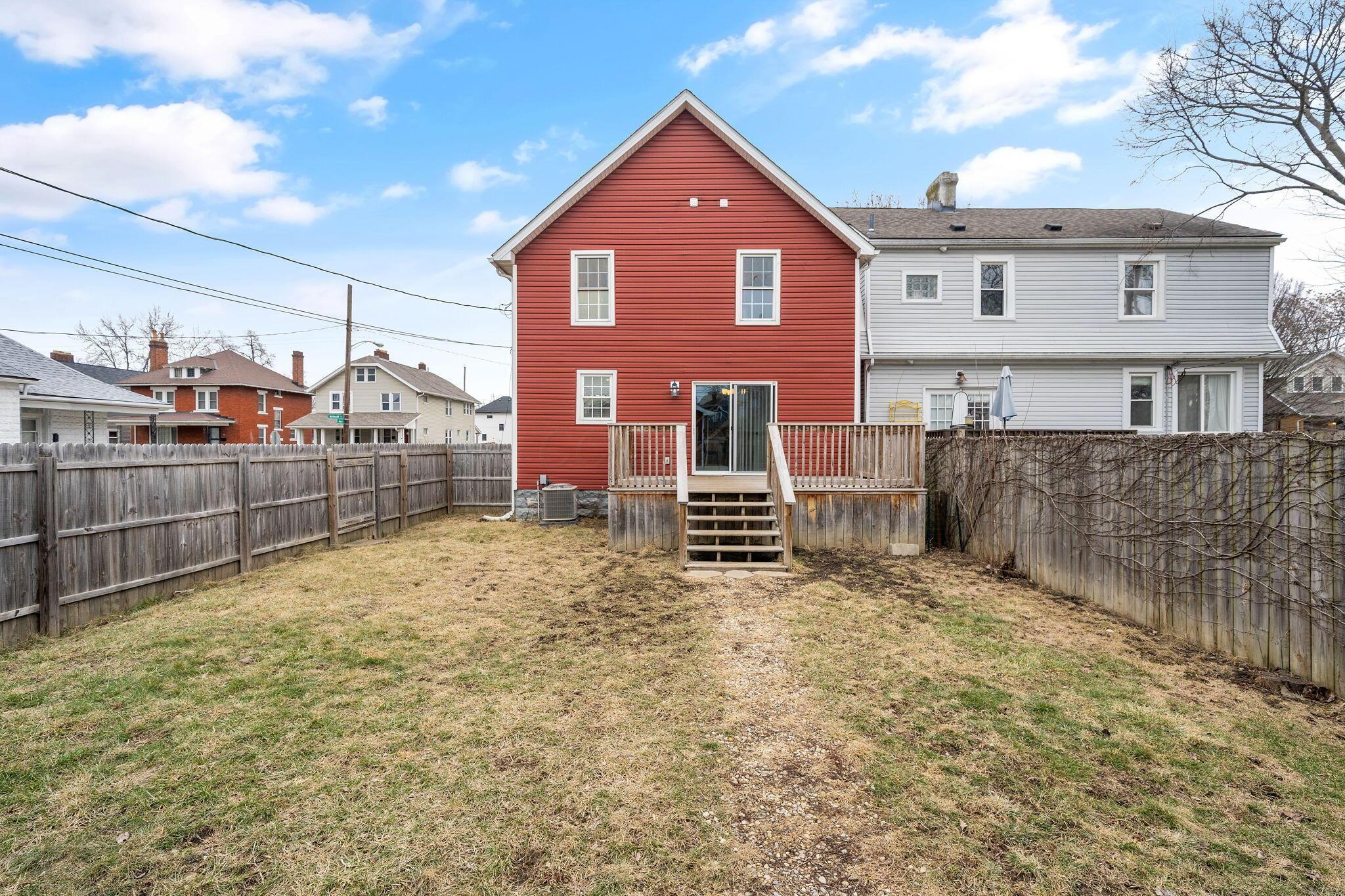 557 E Mithoff Street