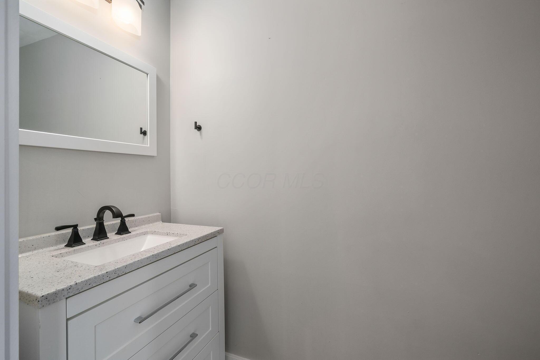 557 E Mithoff Street