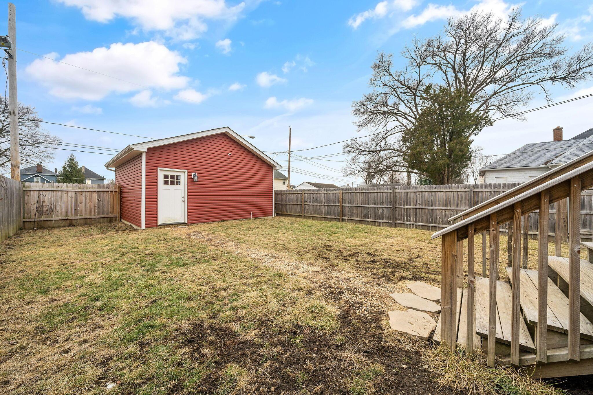 557 E Mithoff Street