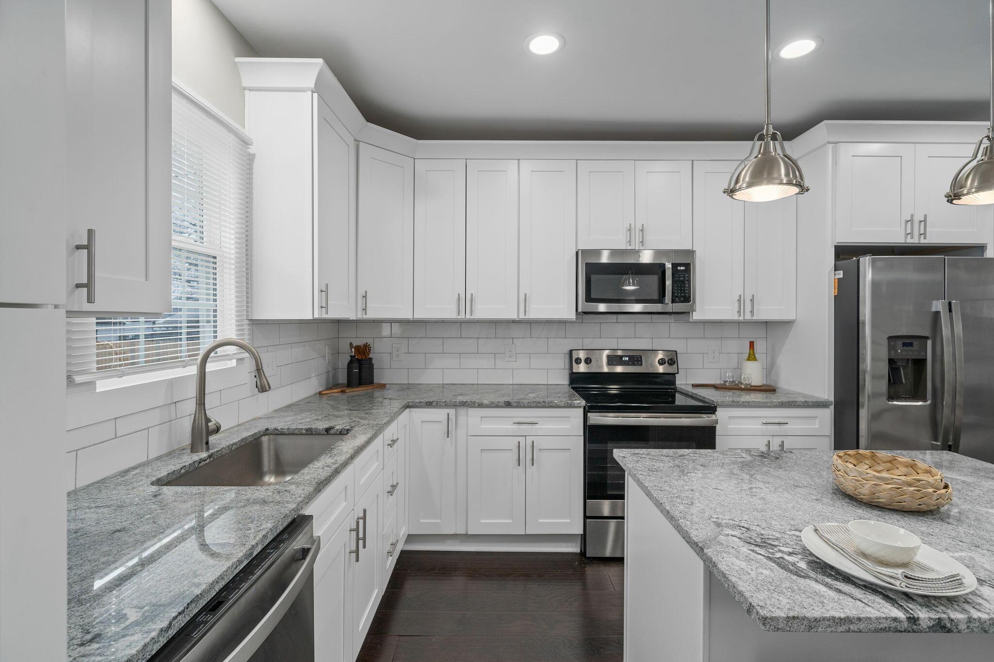 557 E Mithoff Street