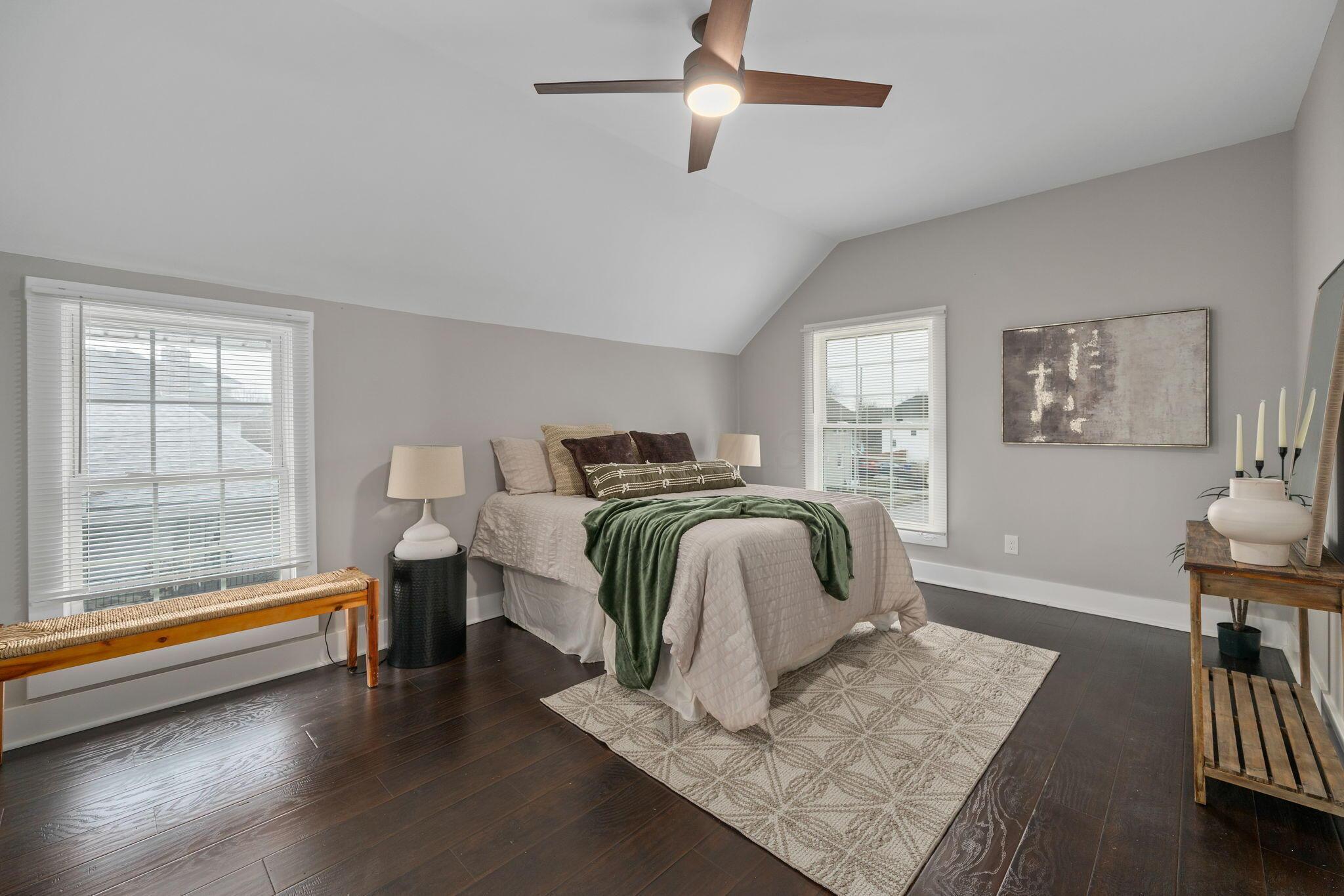 557 E Mithoff Street