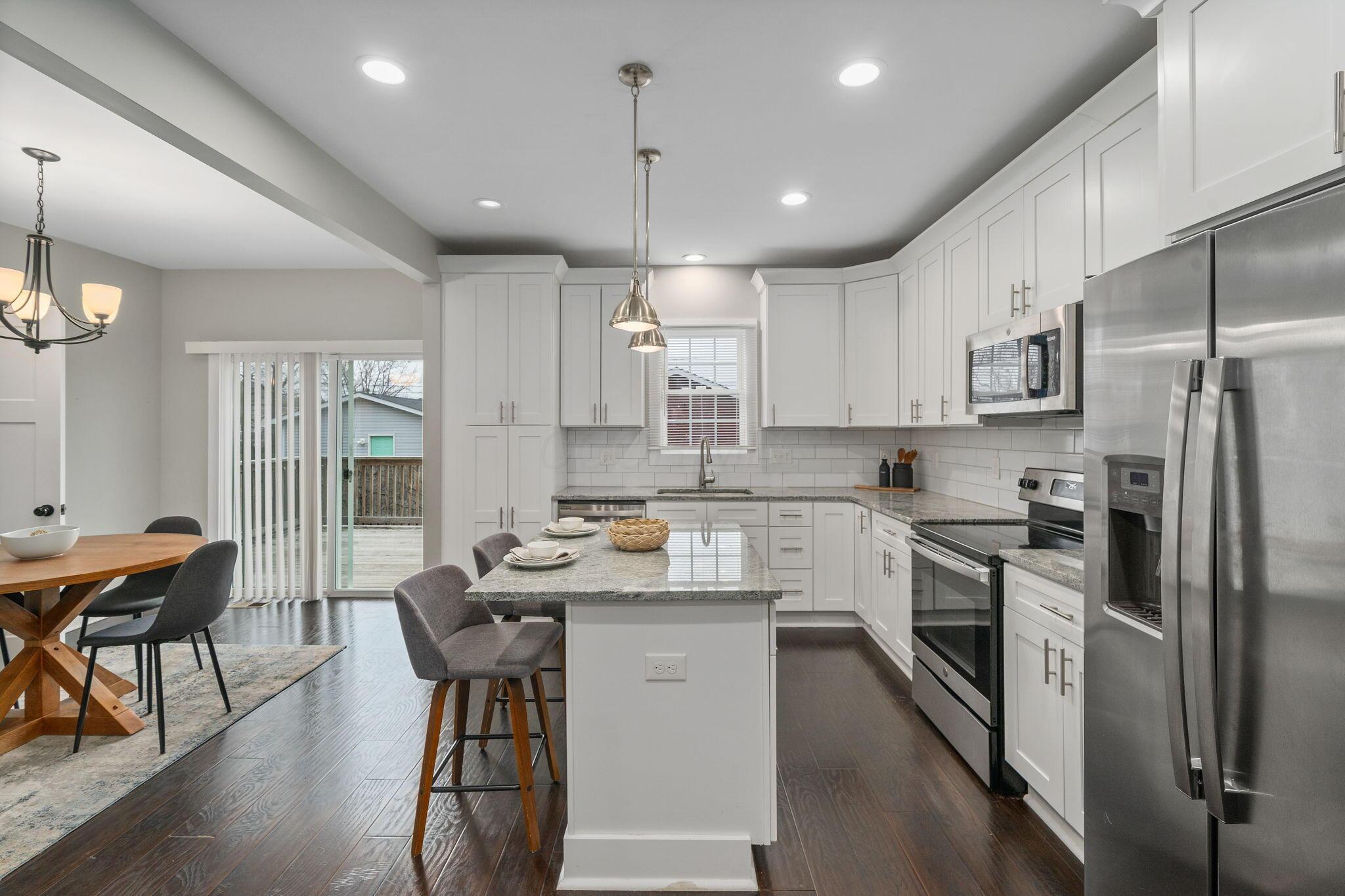 557 E Mithoff Street