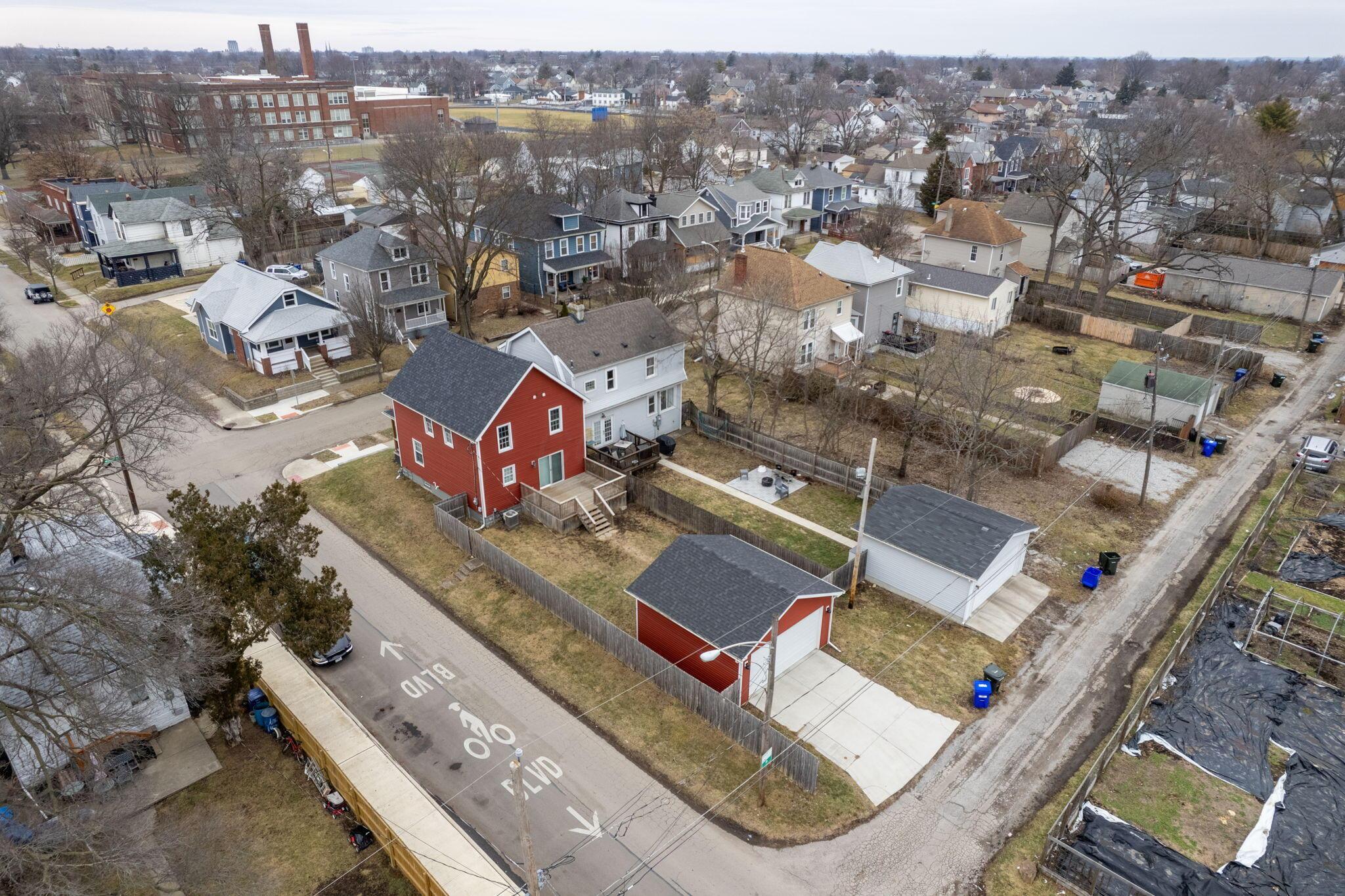 557 E Mithoff Street