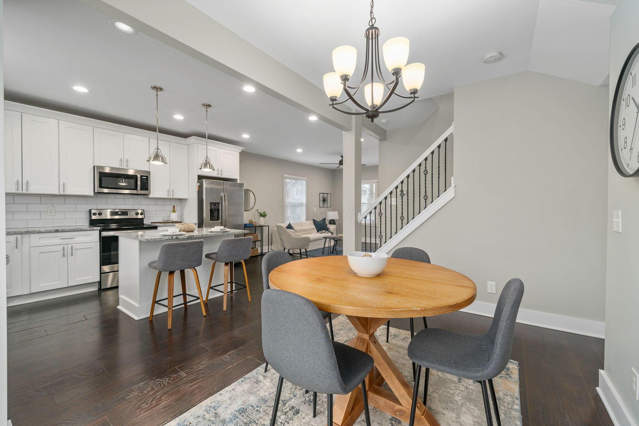 557 E Mithoff Street