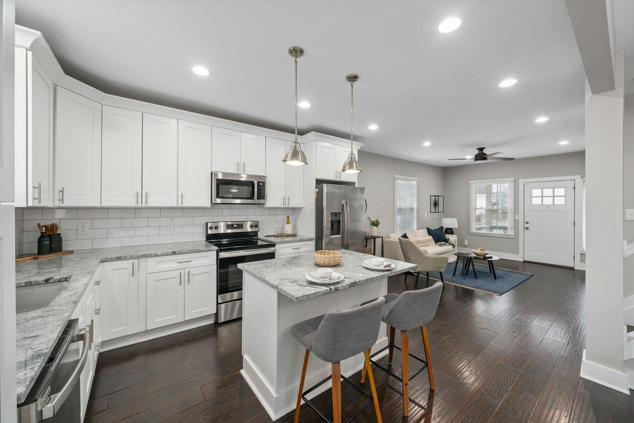 557 E Mithoff Street