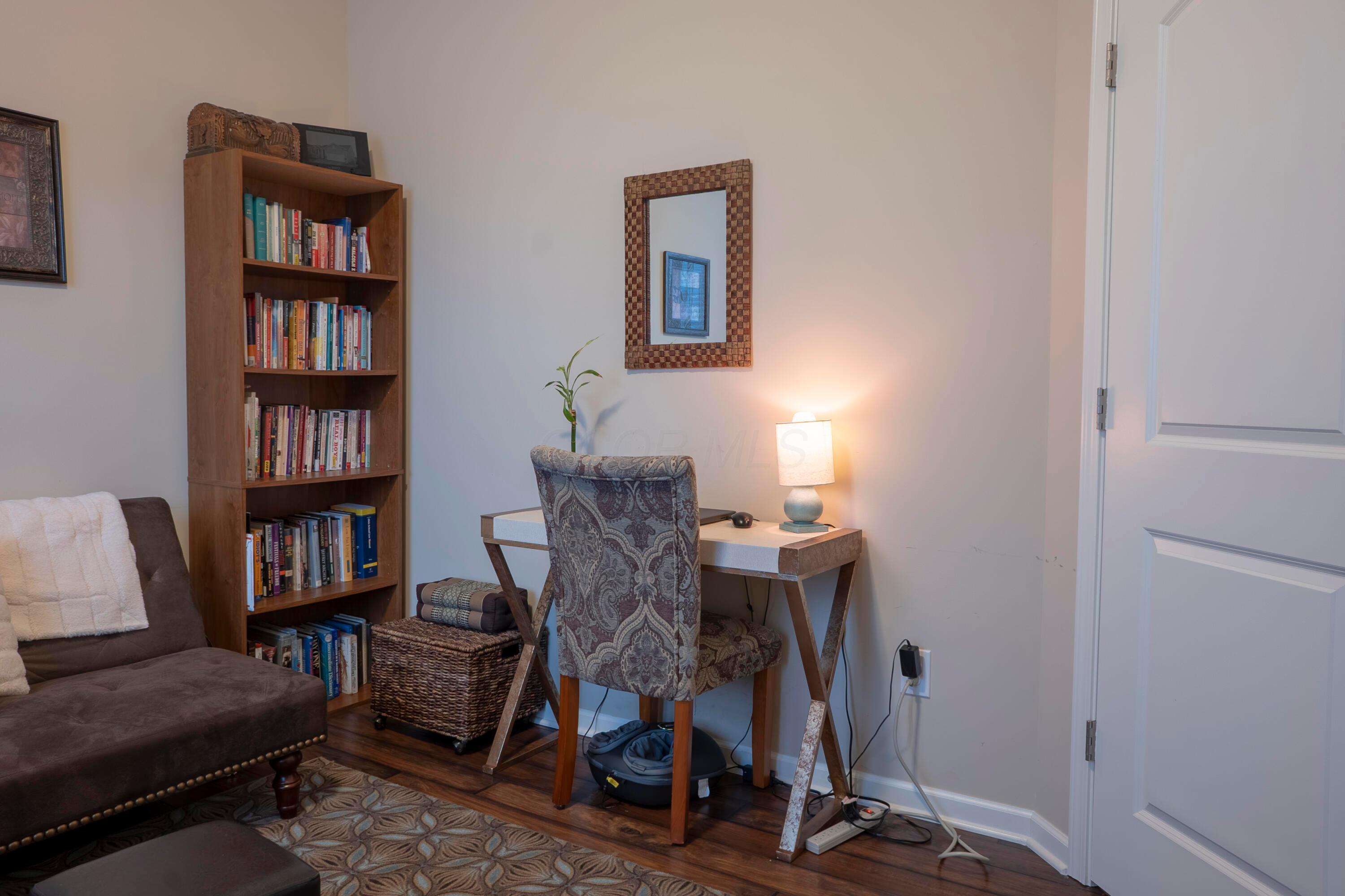 127 Broadstone Circle W
