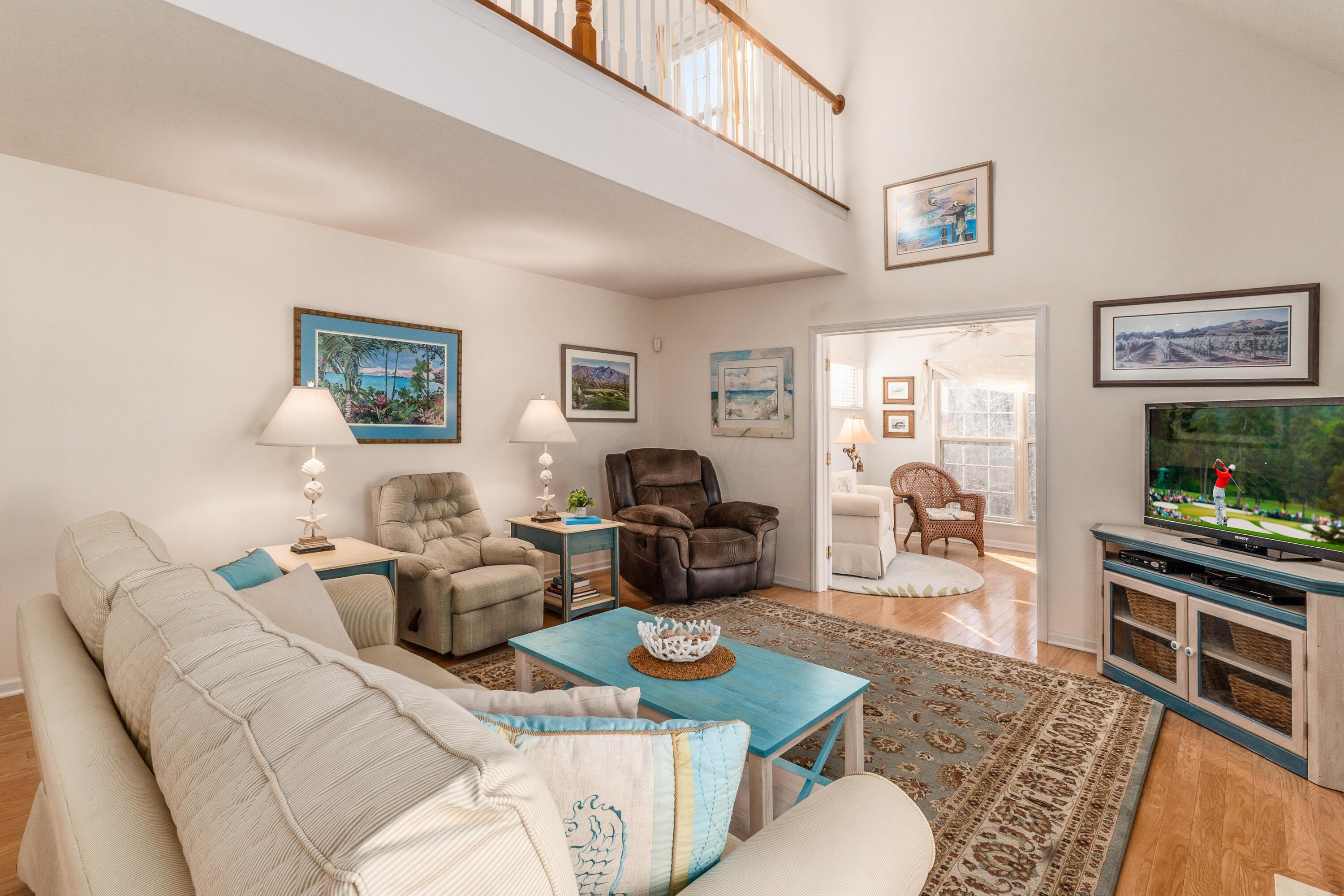 557 Village Green Loop