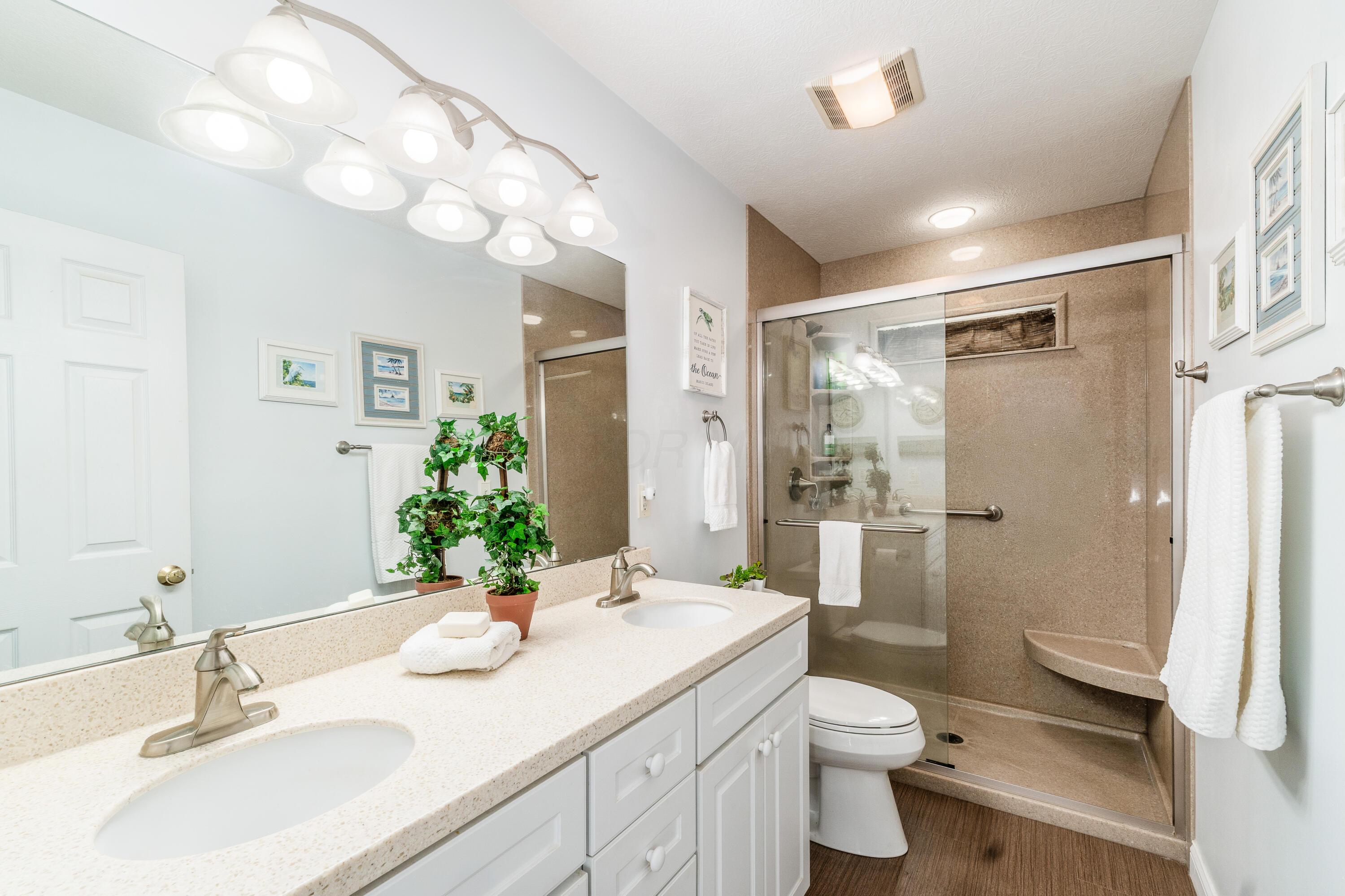 557 Village Green Loop