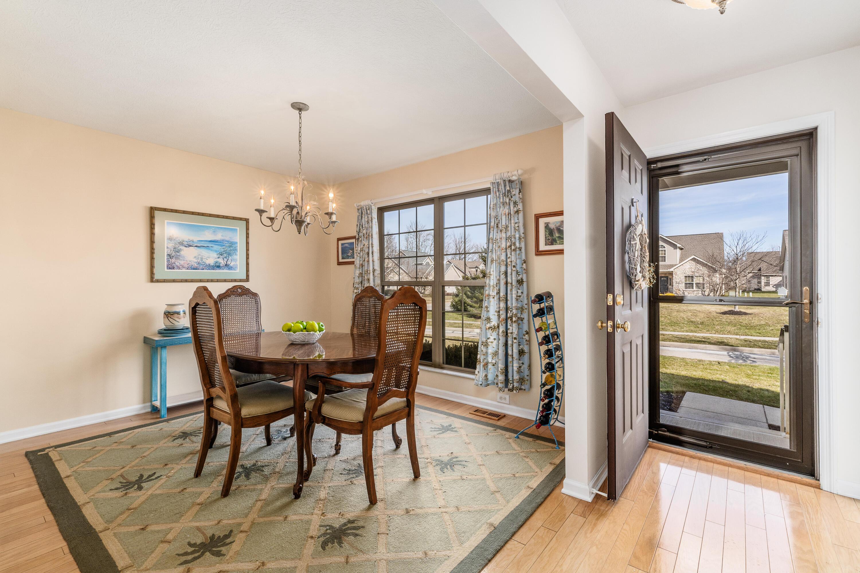 557 Village Green Loop