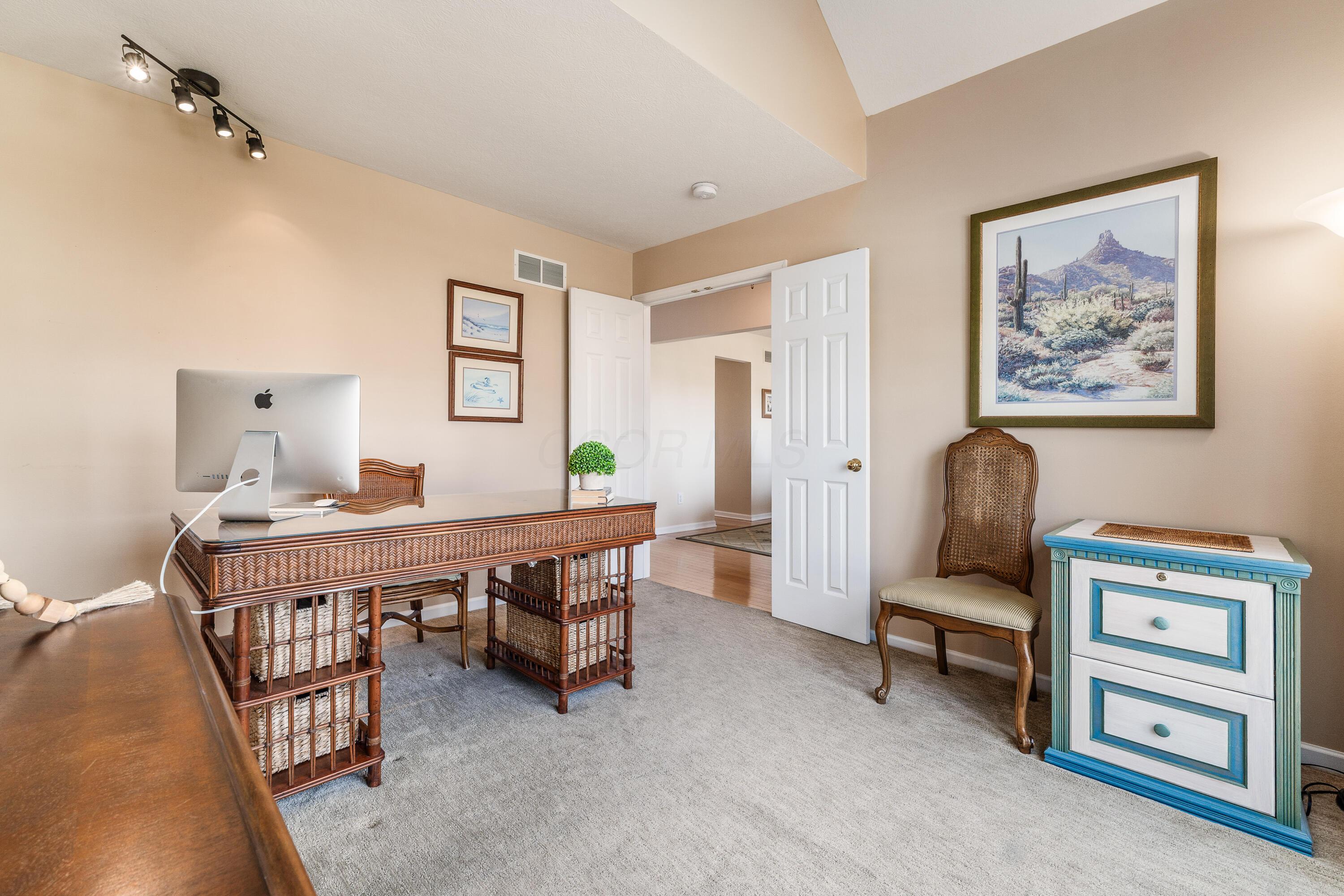 557 Village Green Loop